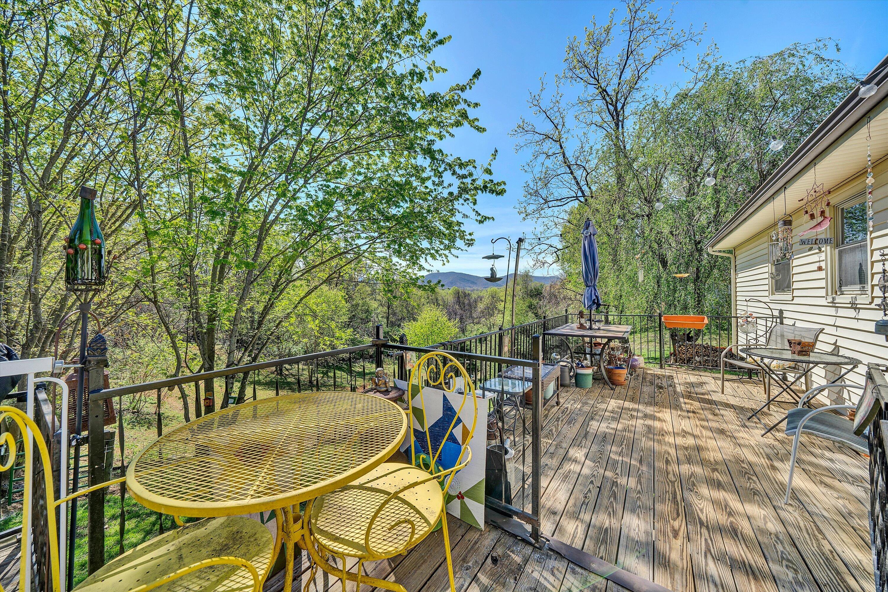 262 Mountain View RD
