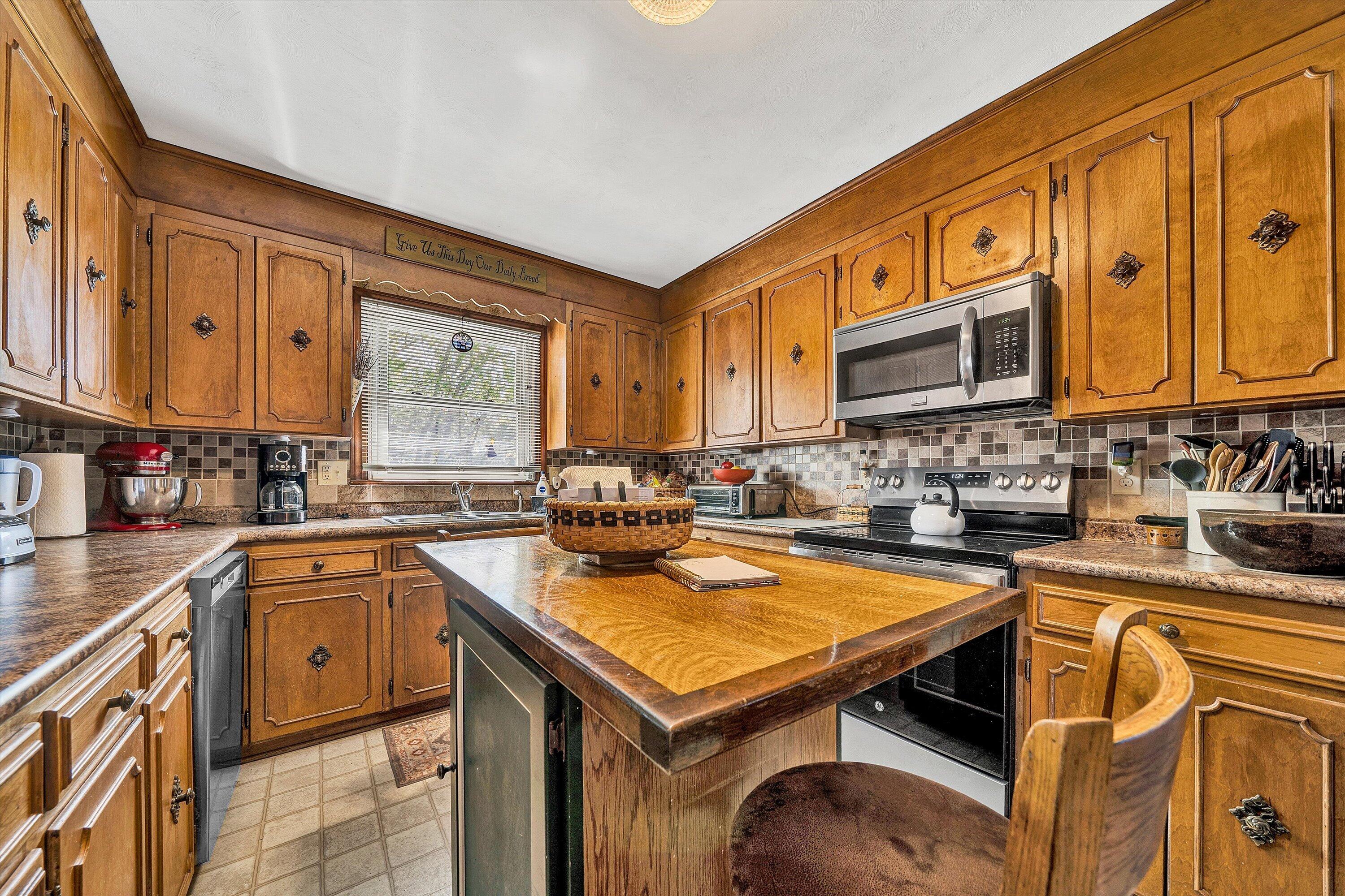 262 Mountain View RD