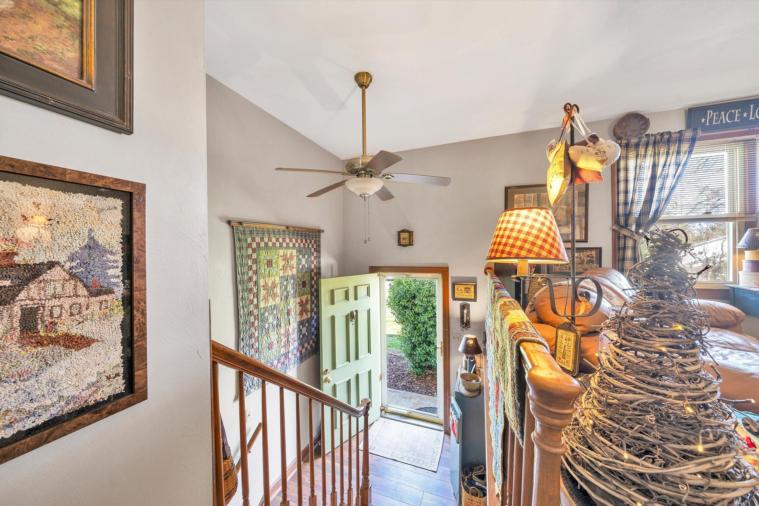 262 Mountain View RD