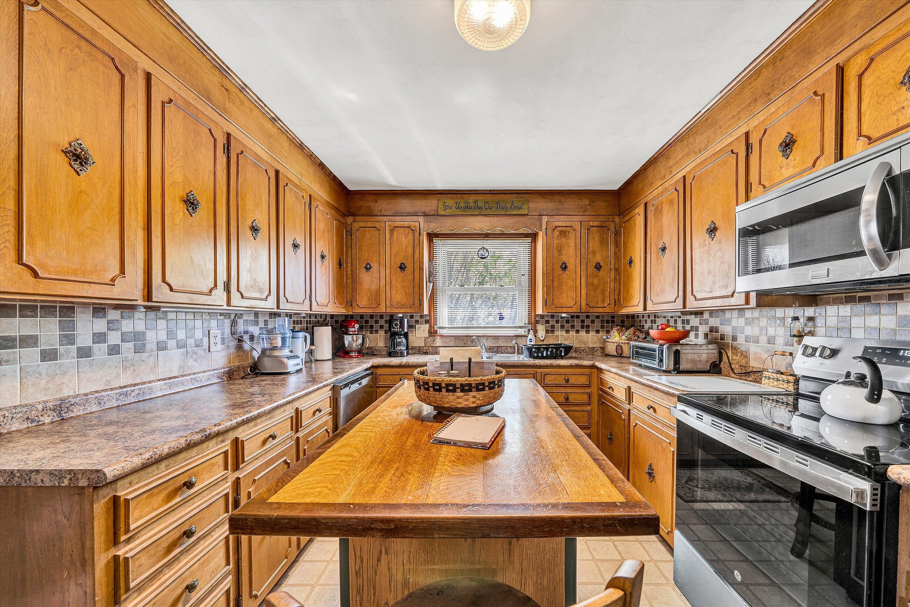 262 Mountain View RD