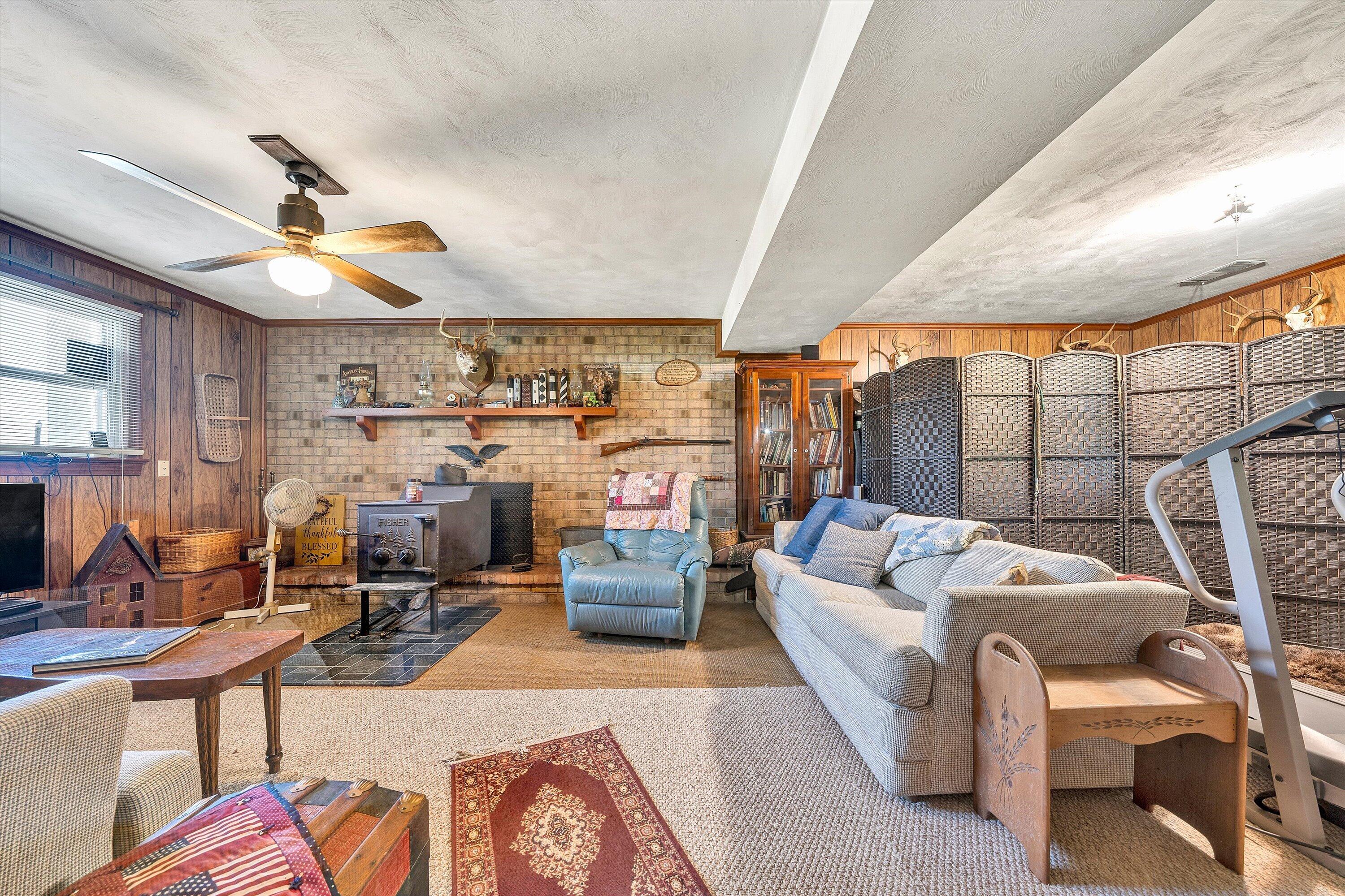 262 Mountain View RD