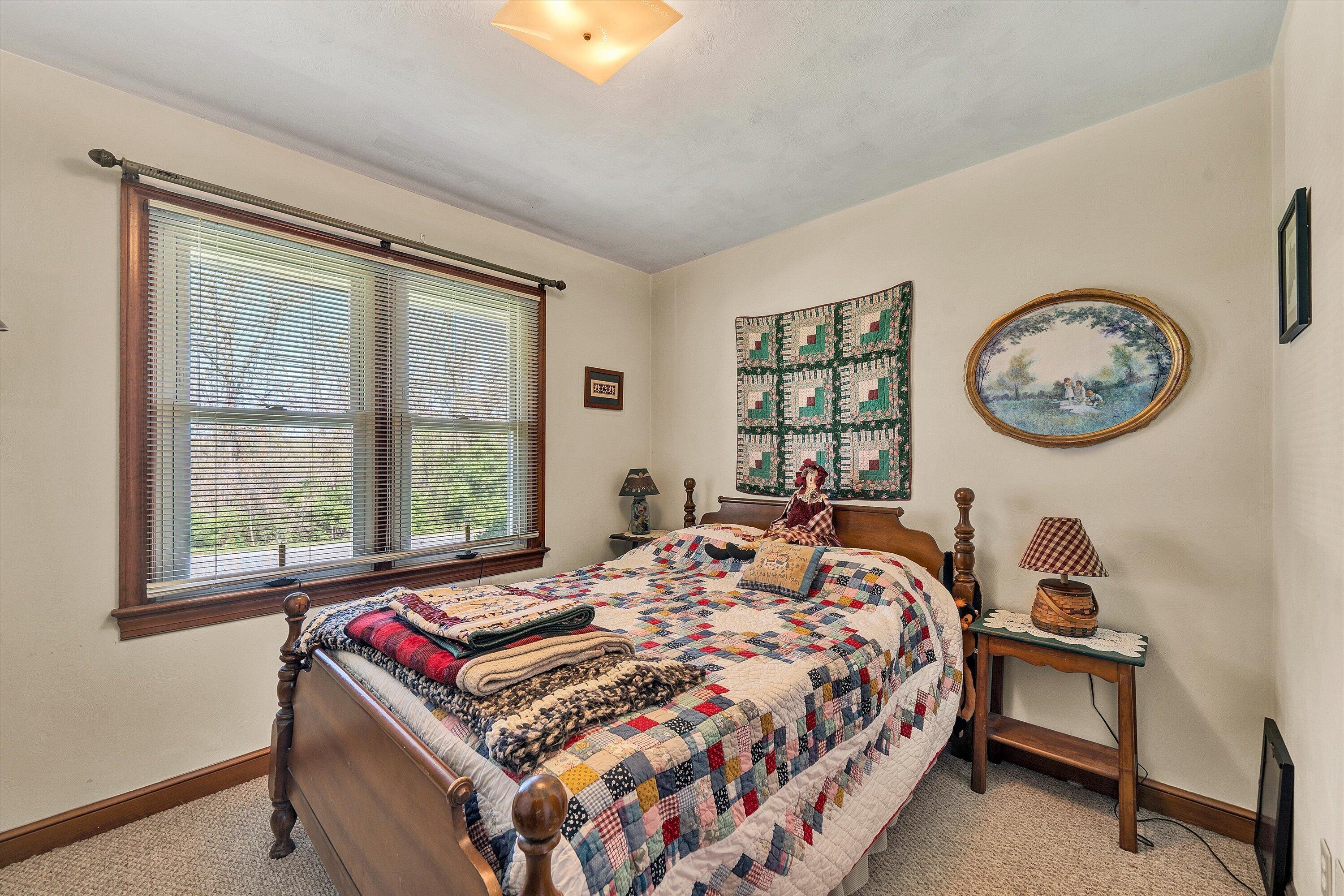 262 Mountain View RD