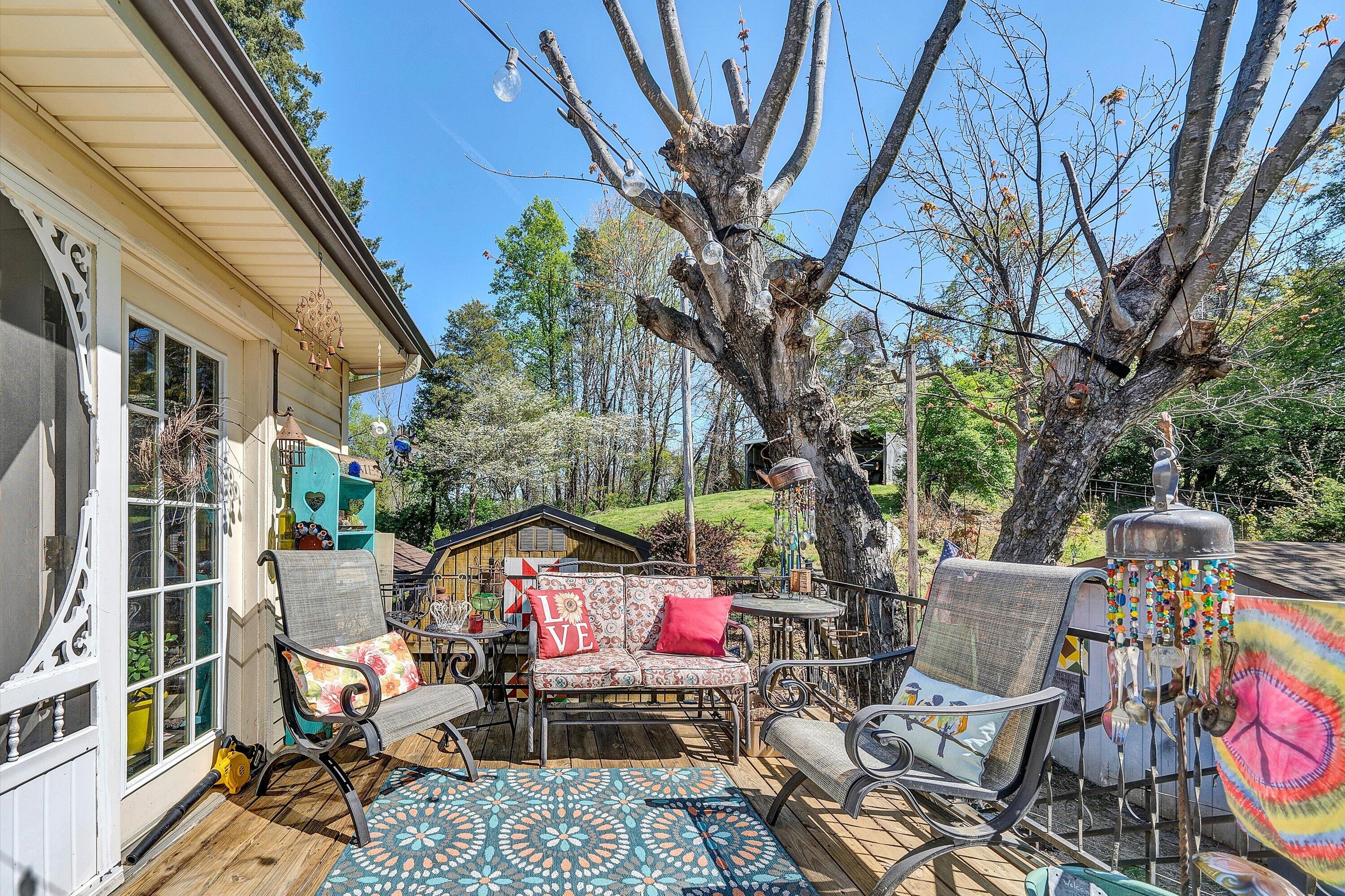 262 Mountain View RD