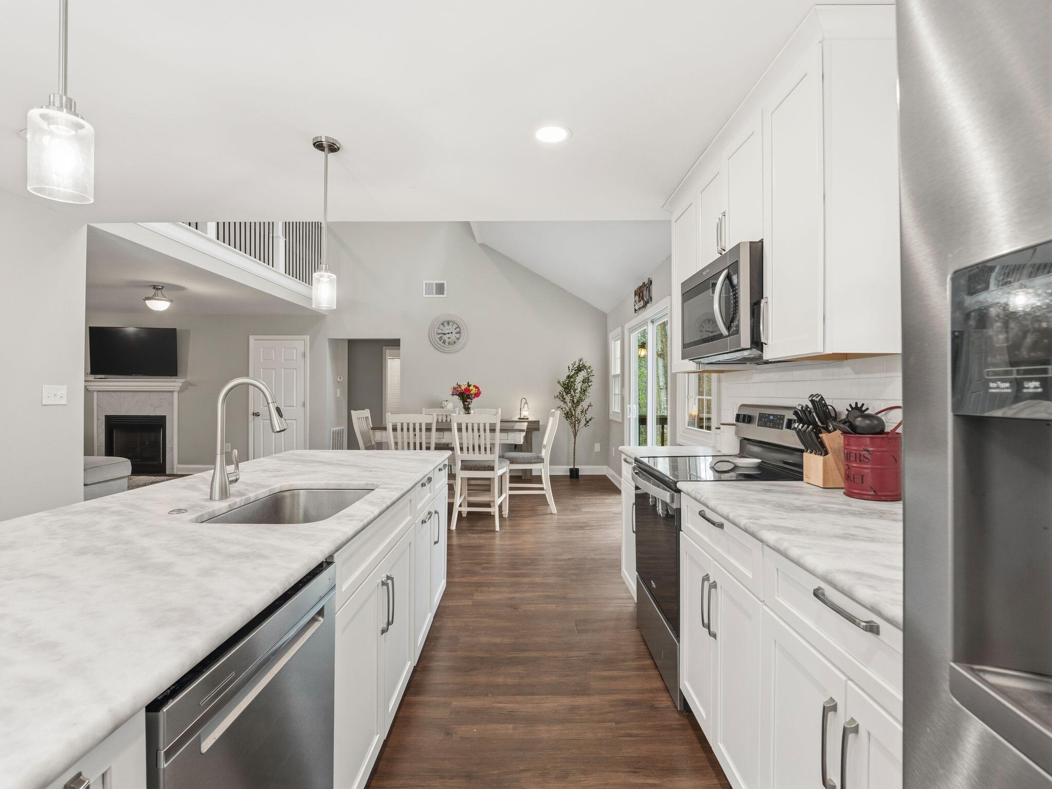 10071 Fortune Ridge RD
