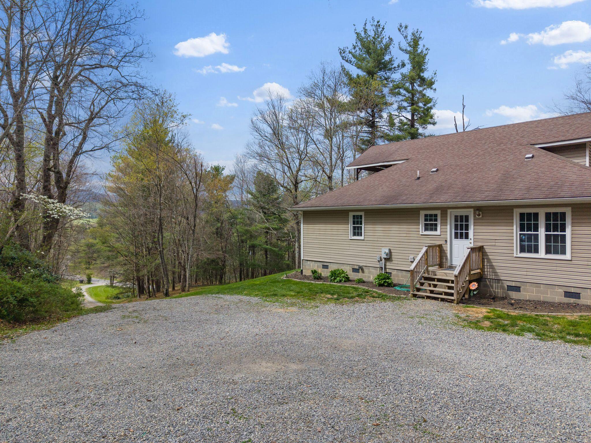 10071 Fortune Ridge RD