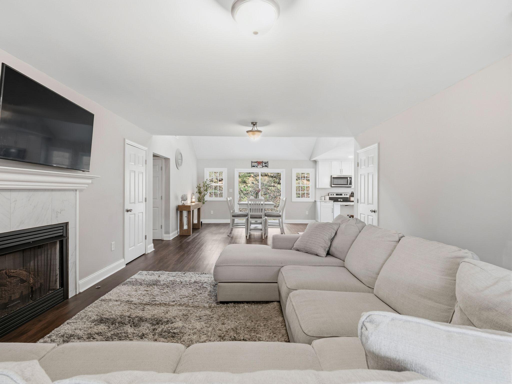 10071 Fortune Ridge RD