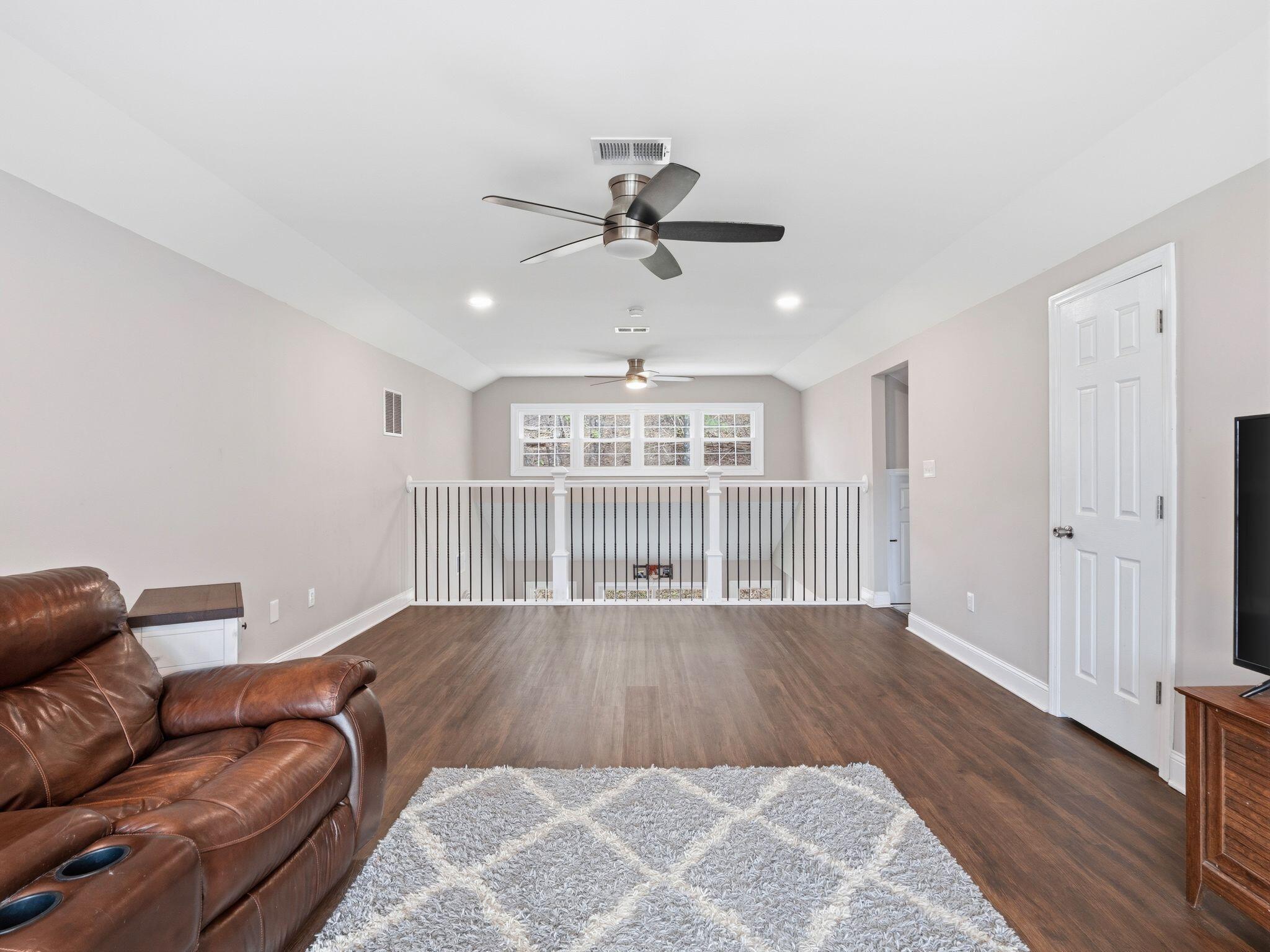 10071 Fortune Ridge RD