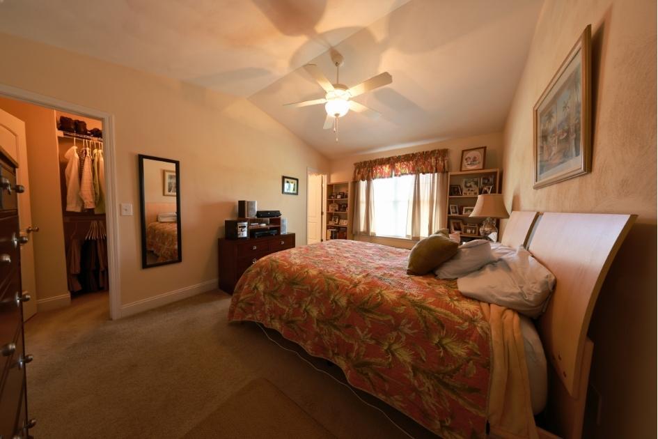 6729 Village Green DR