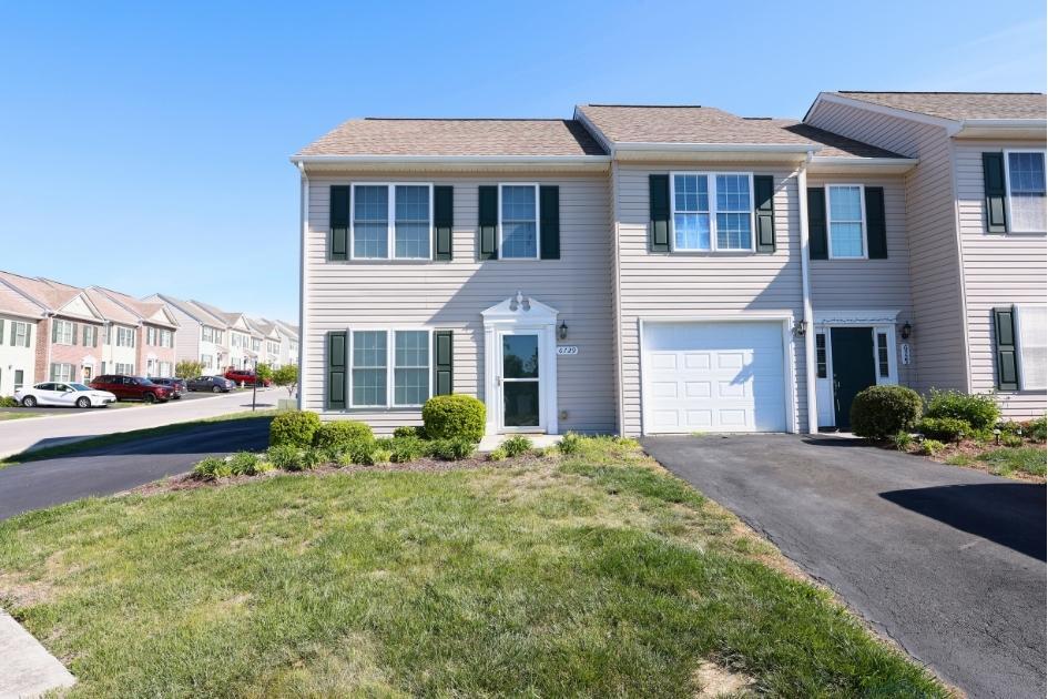 6729 Village Green DR