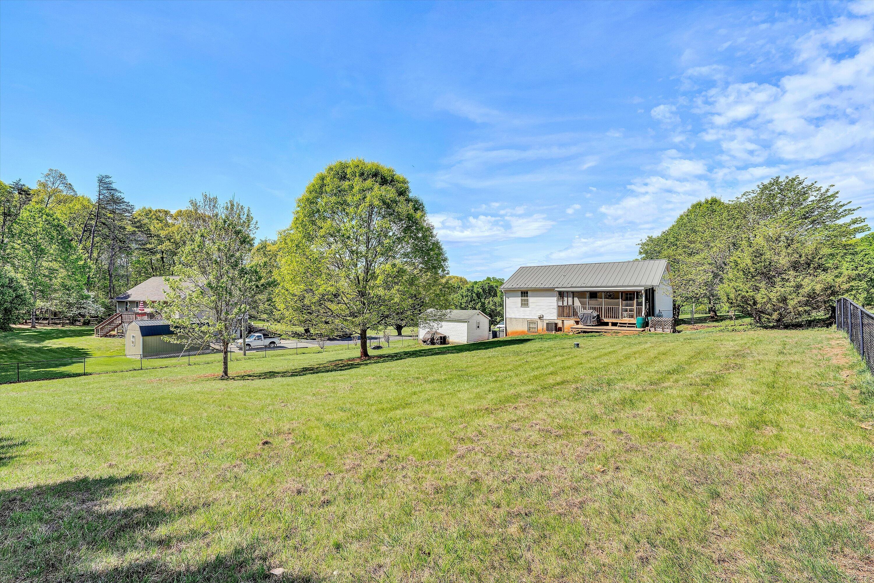 1392 Virginia Woods DR