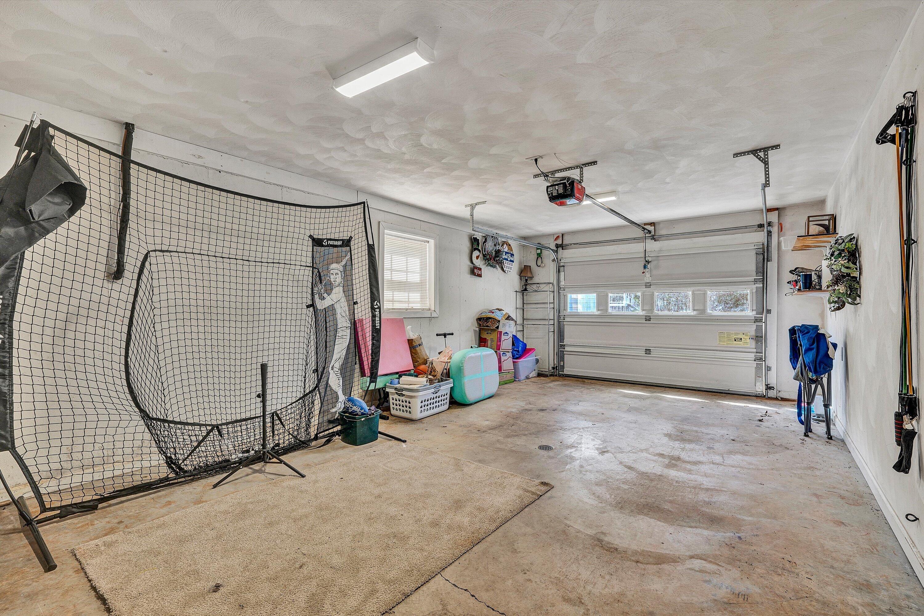 1392 Virginia Woods DR
