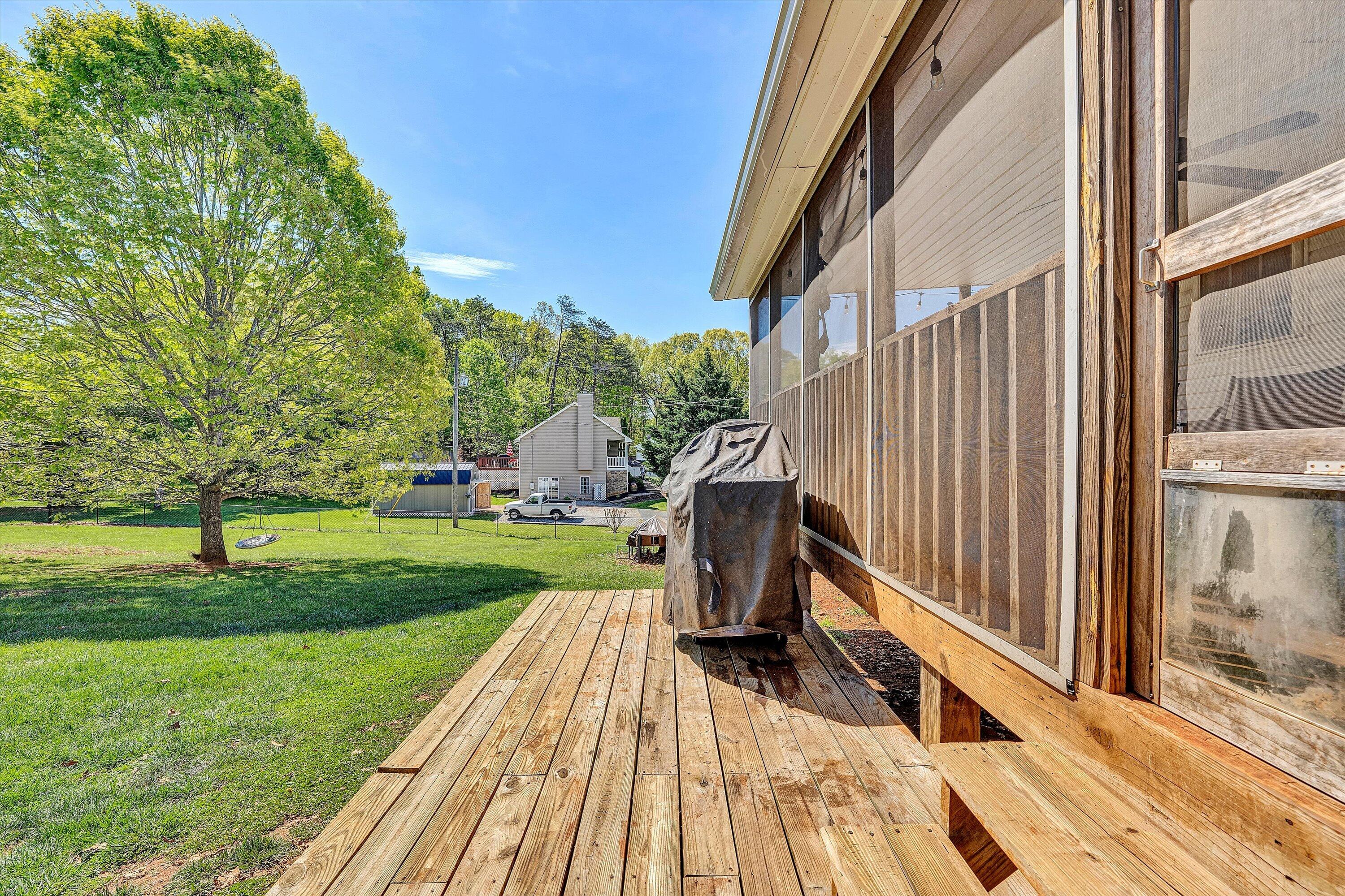 1392 Virginia Woods DR
