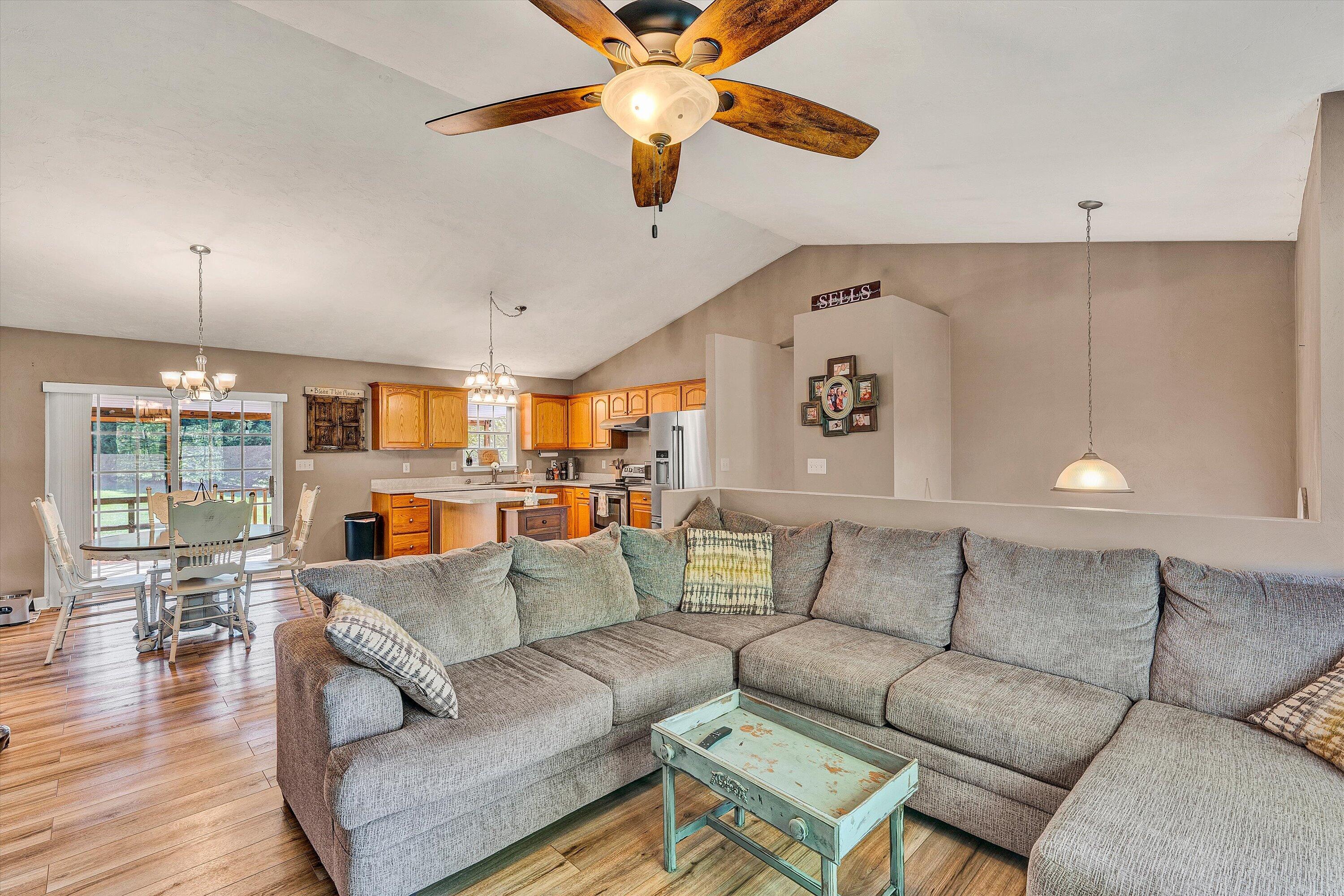 1392 Virginia Woods DR