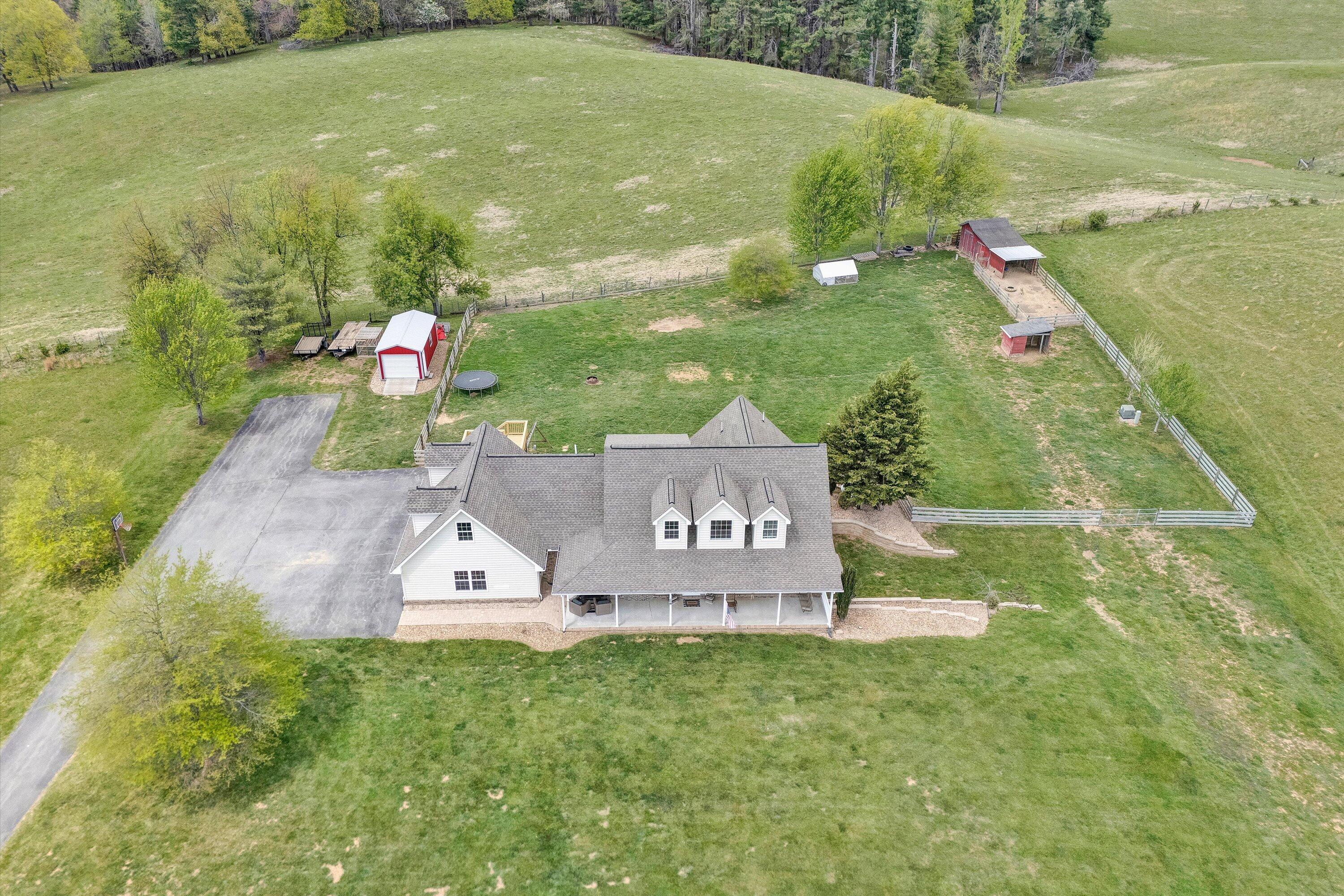 1757 Daniels Run RD NE
