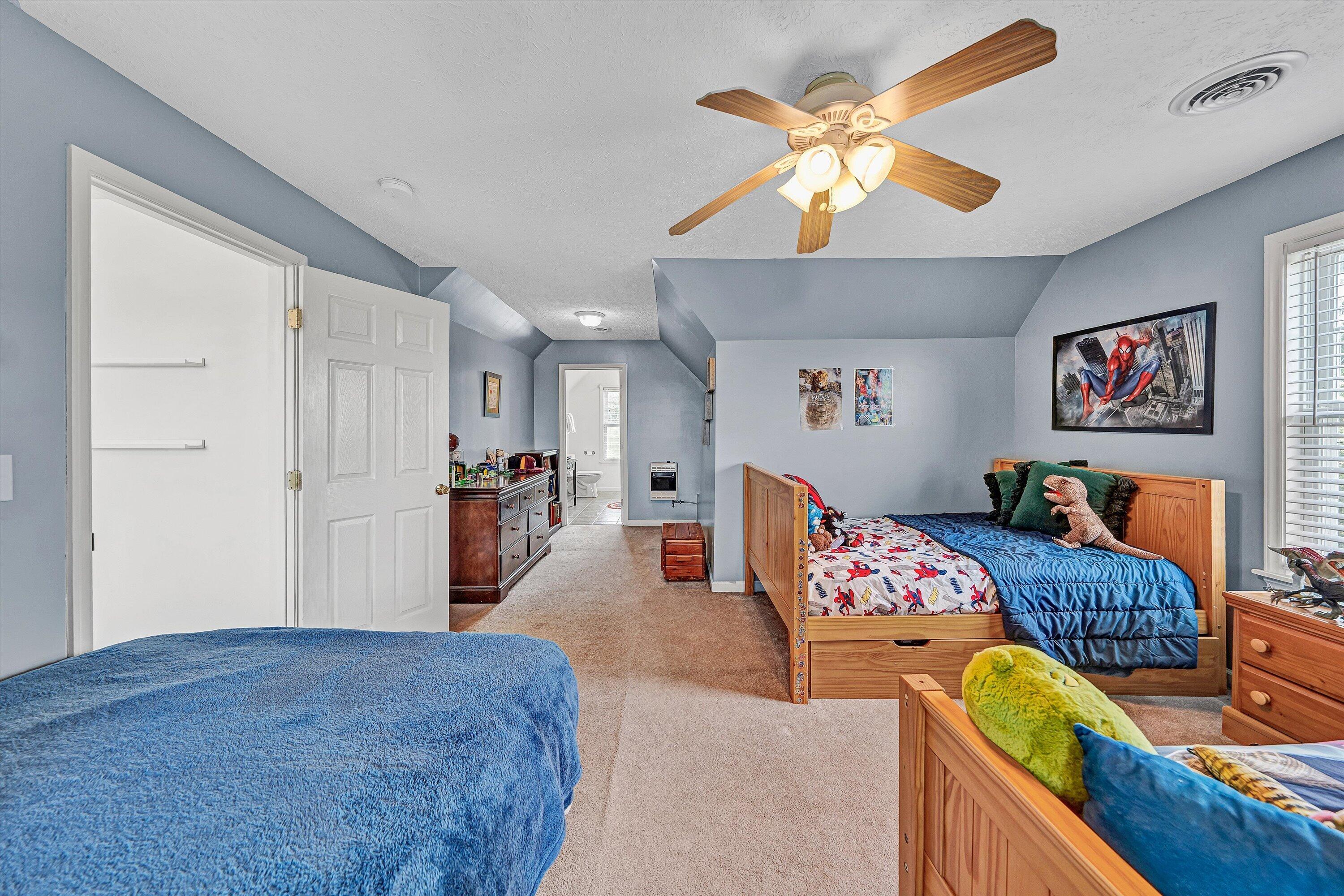 1757 Daniels Run RD NE