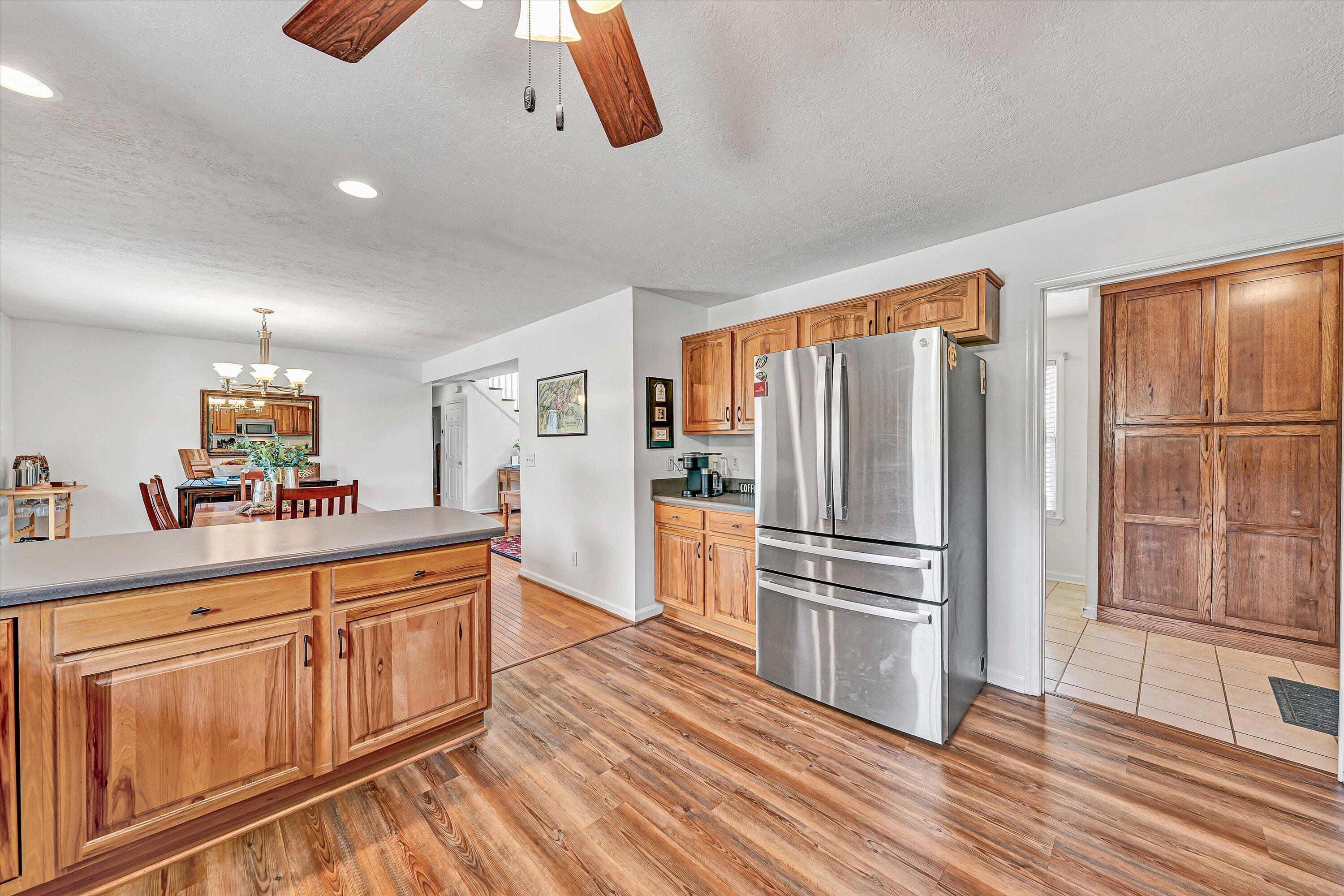 1757 Daniels Run RD NE