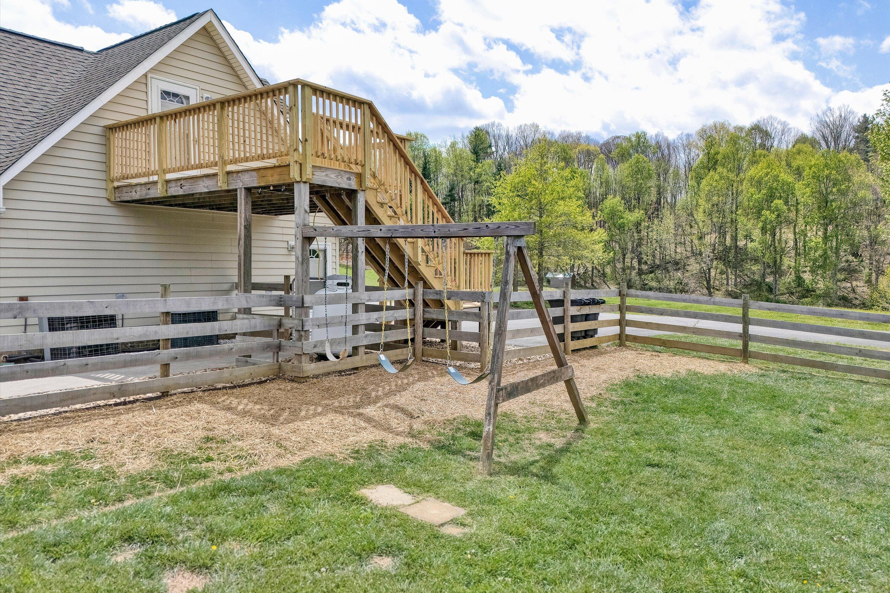 1757 Daniels Run RD NE