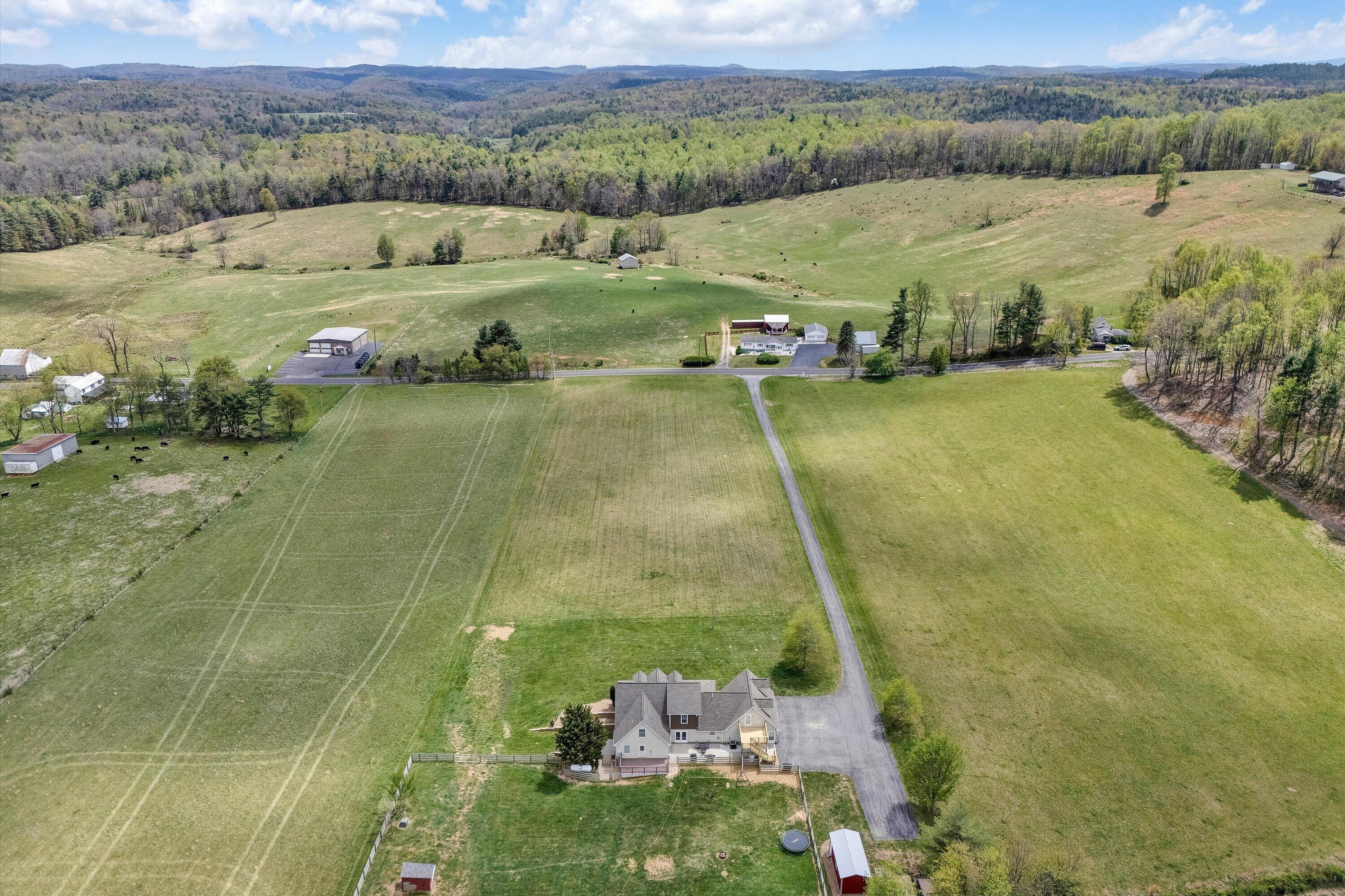 1757 Daniels Run RD NE