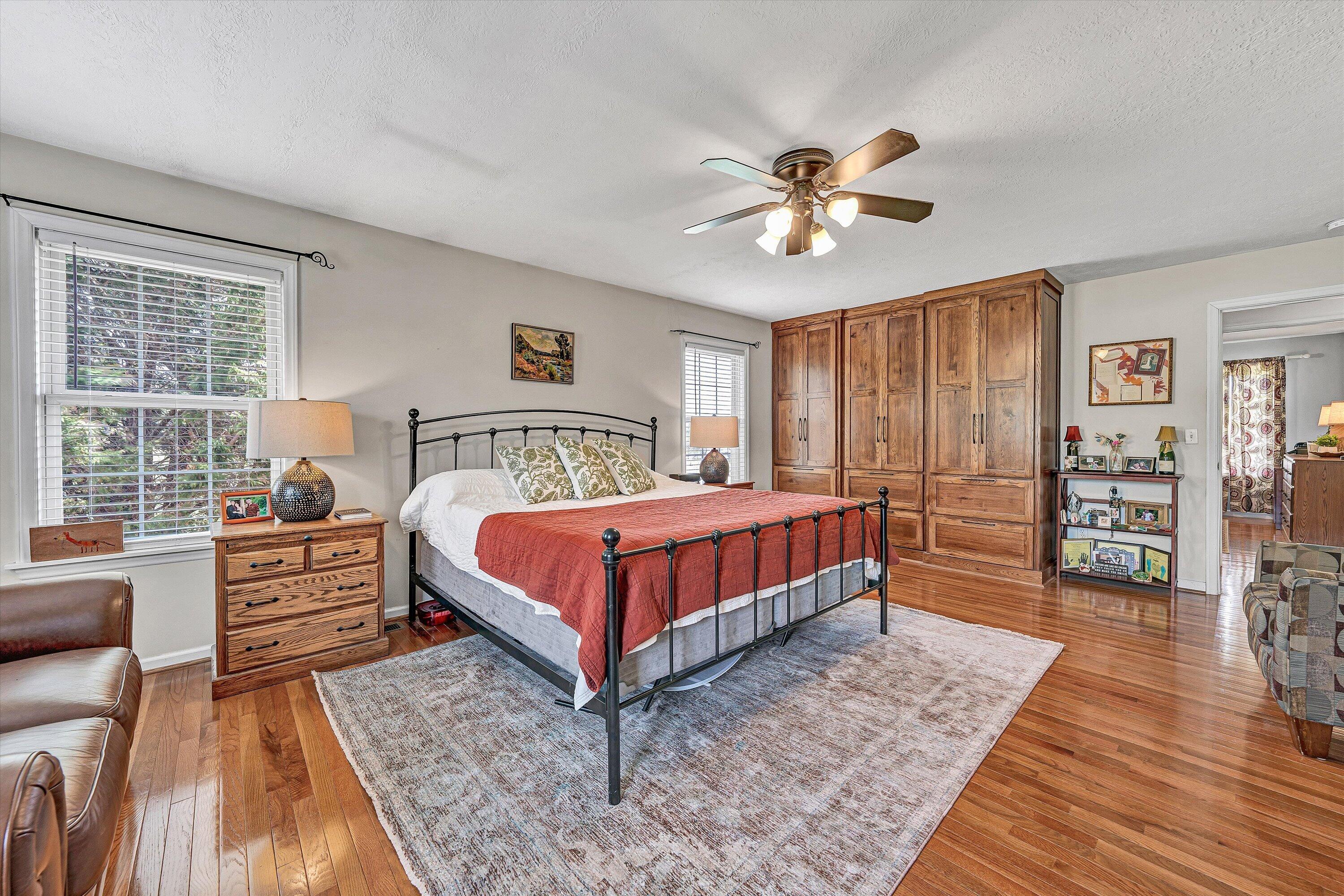 1757 Daniels Run RD NE