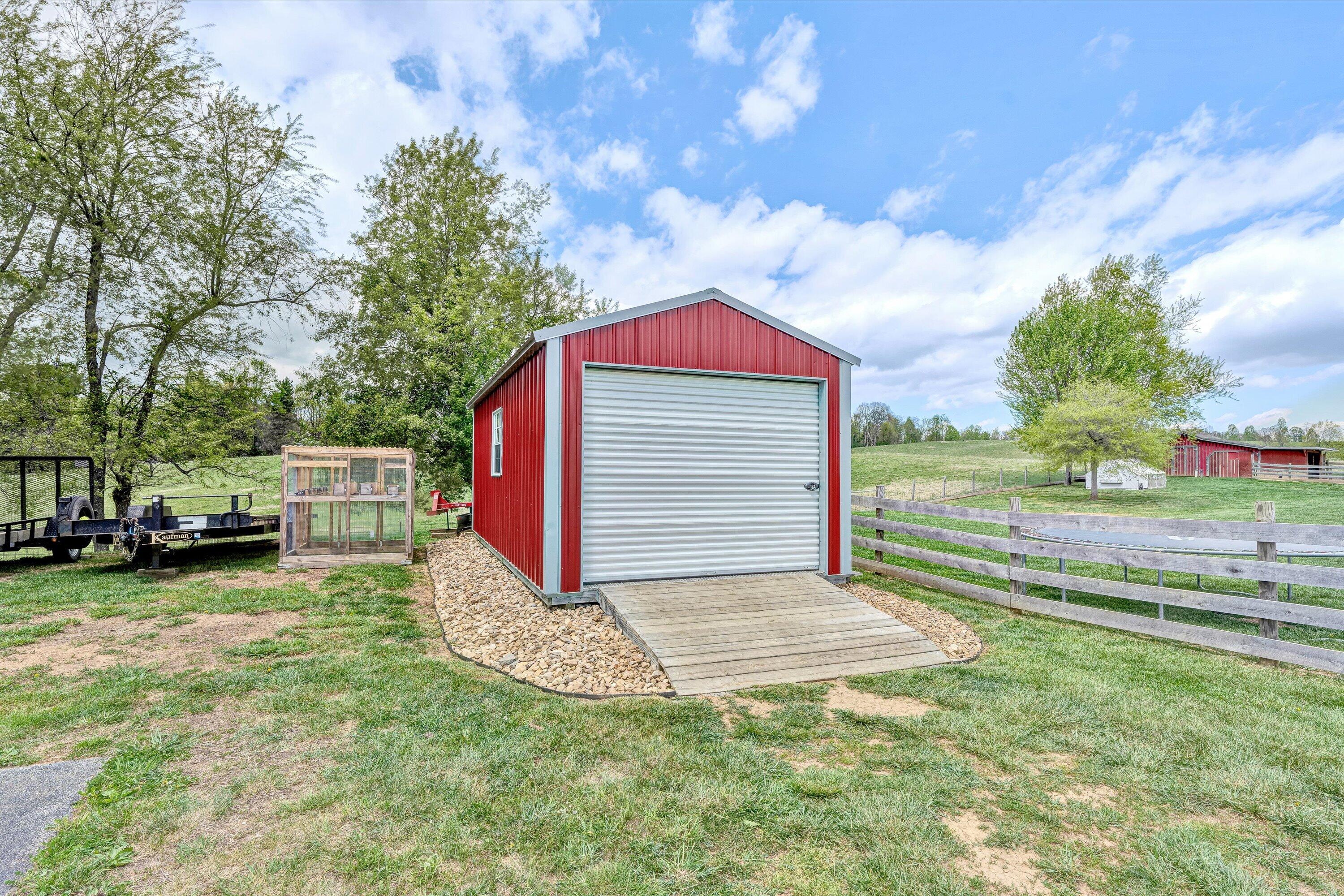 1757 Daniels Run RD NE