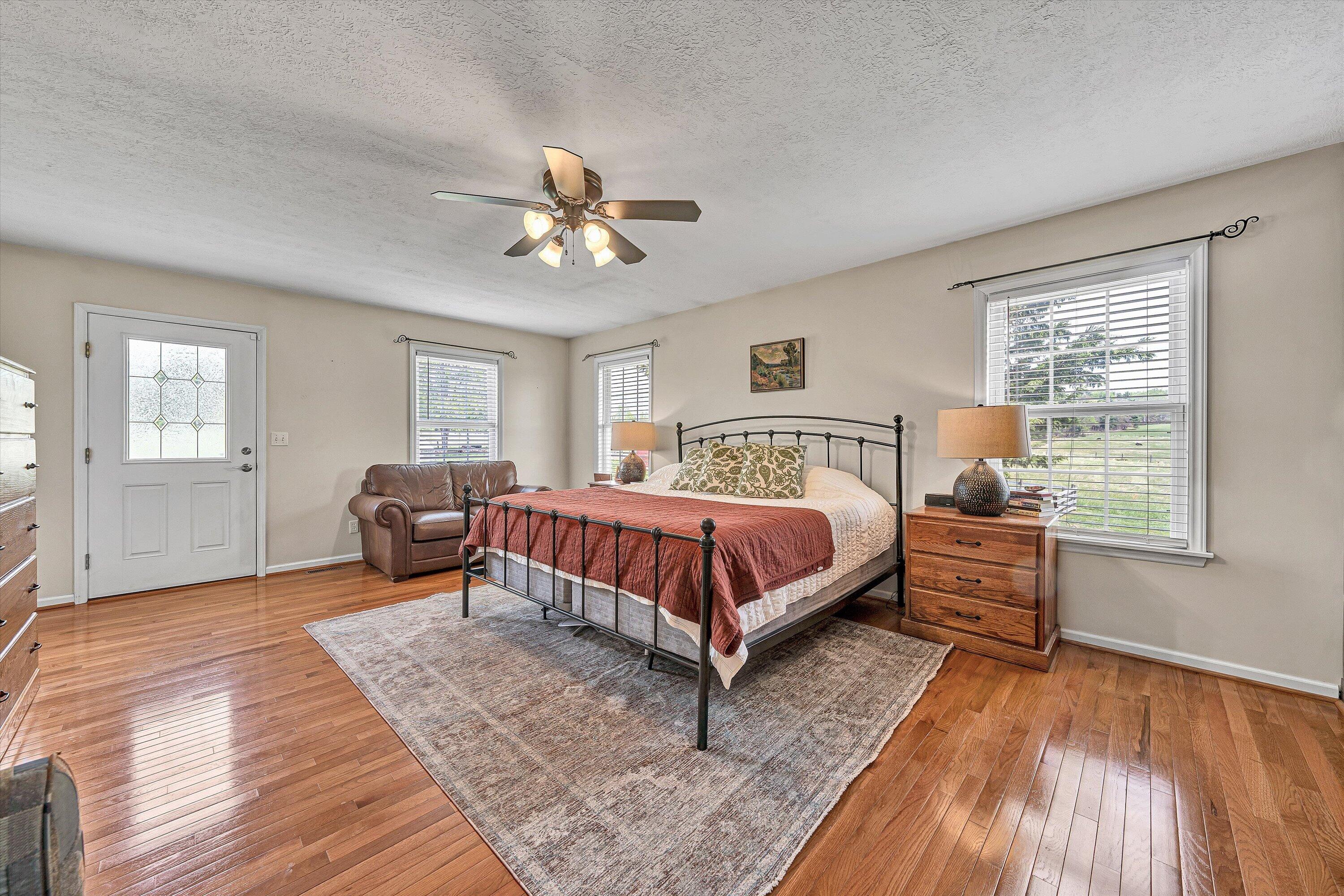 1757 Daniels Run RD NE