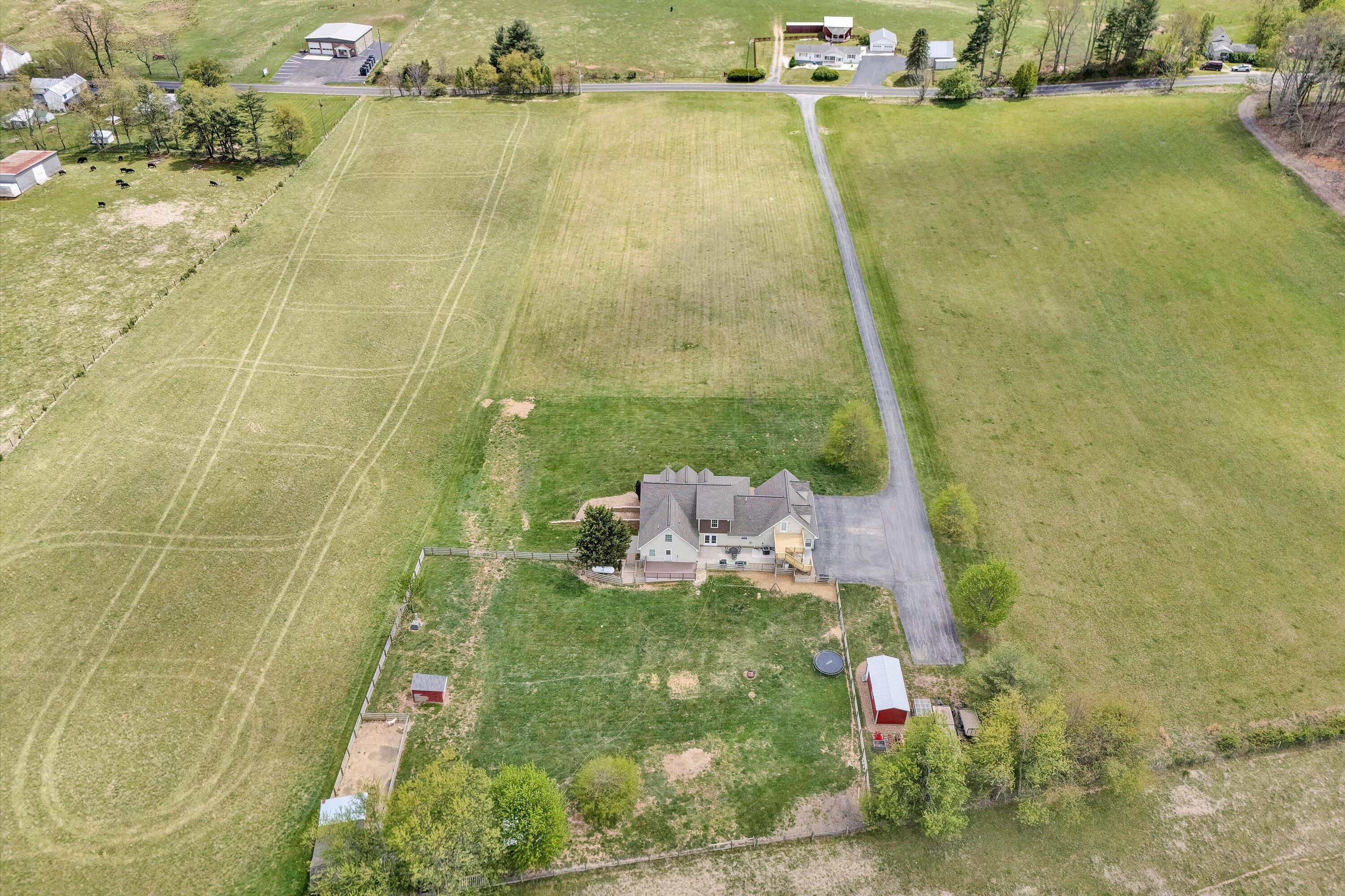 1757 Daniels Run RD NE
