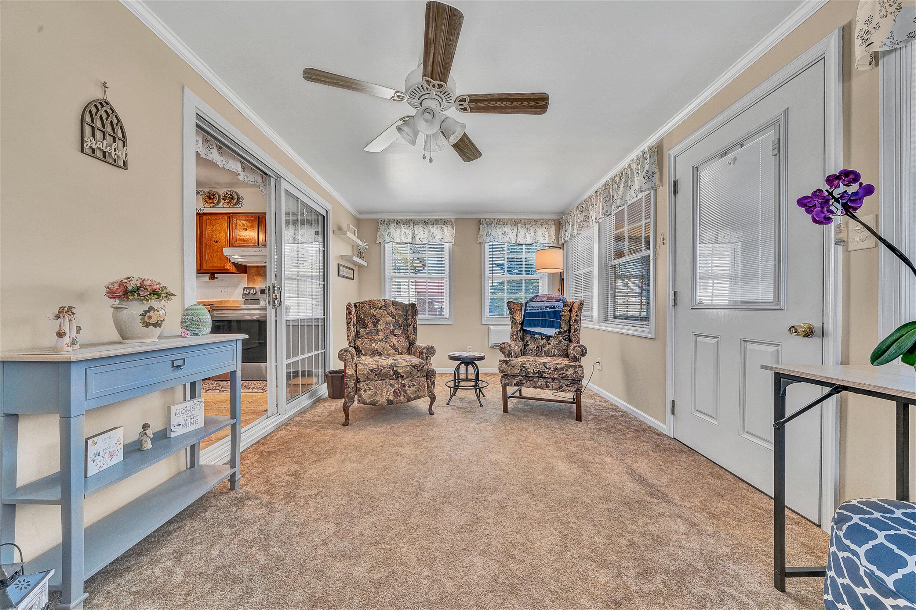 3033 Parham DR