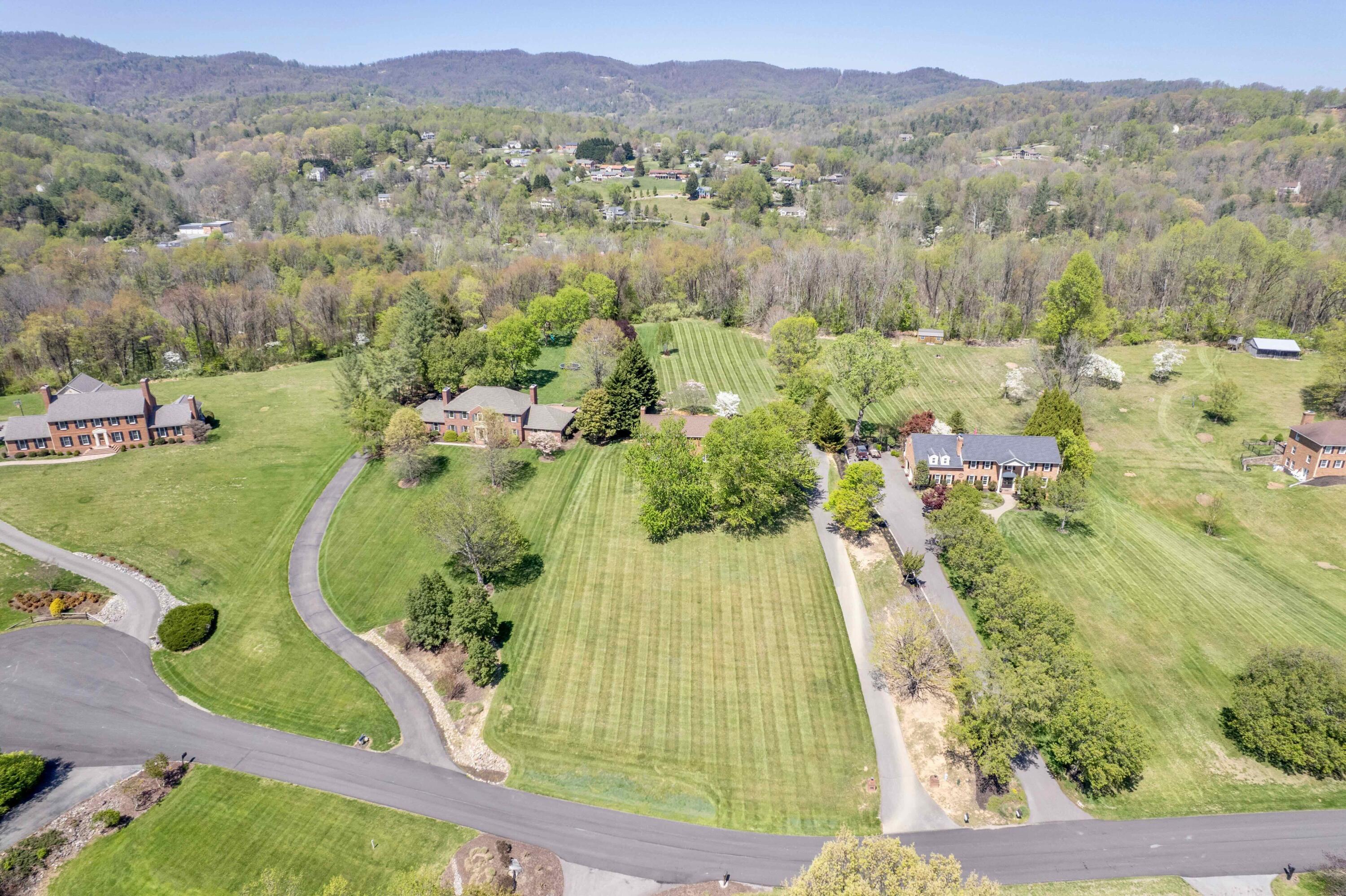 7173 Hollyberry RD SW