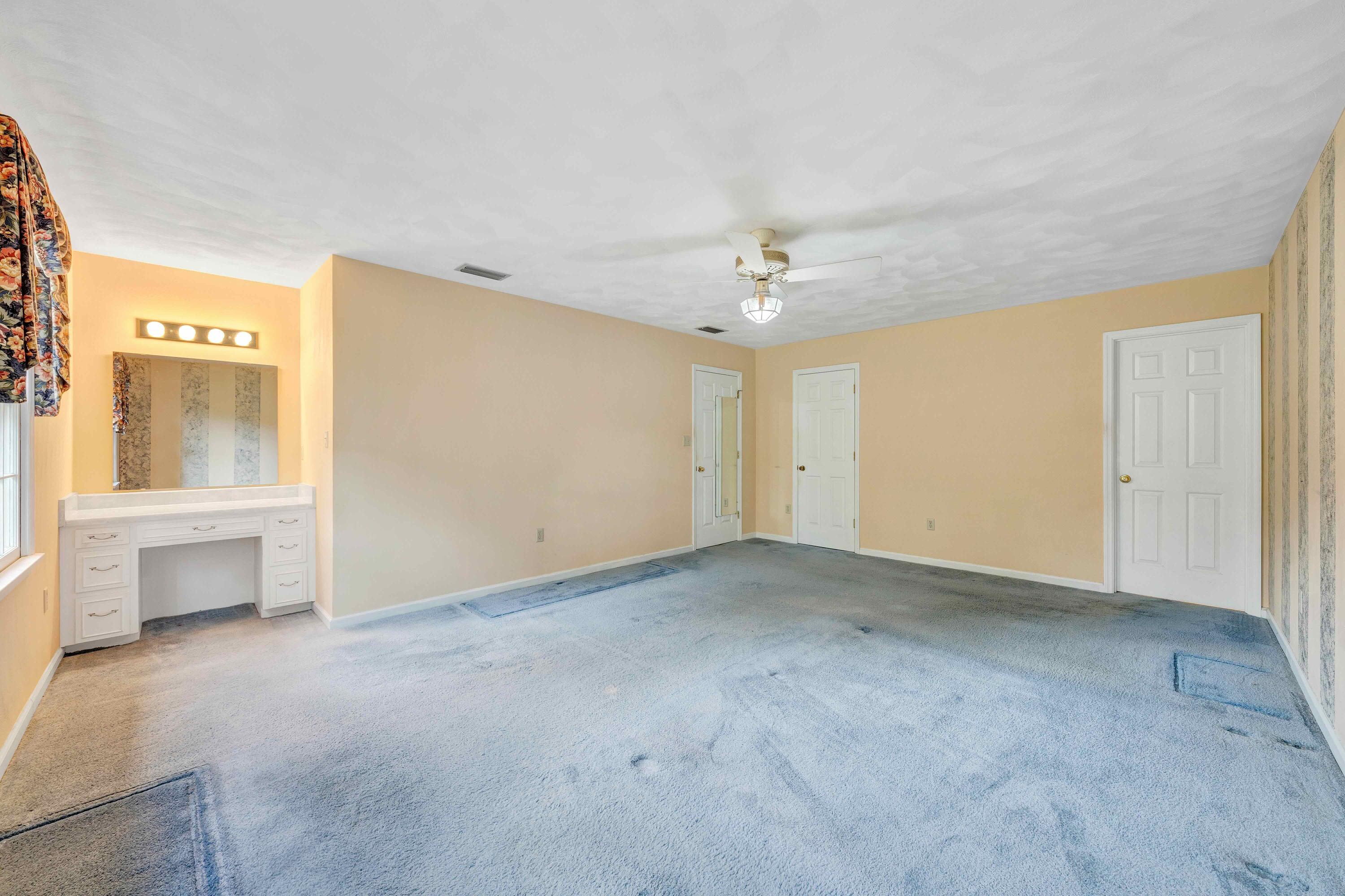 7173 Hollyberry RD SW