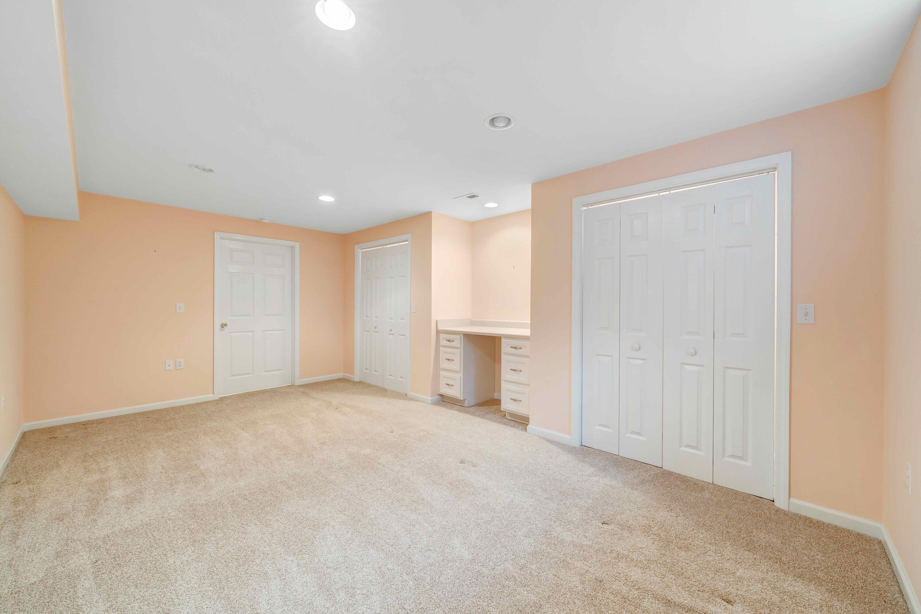 7173 Hollyberry RD SW