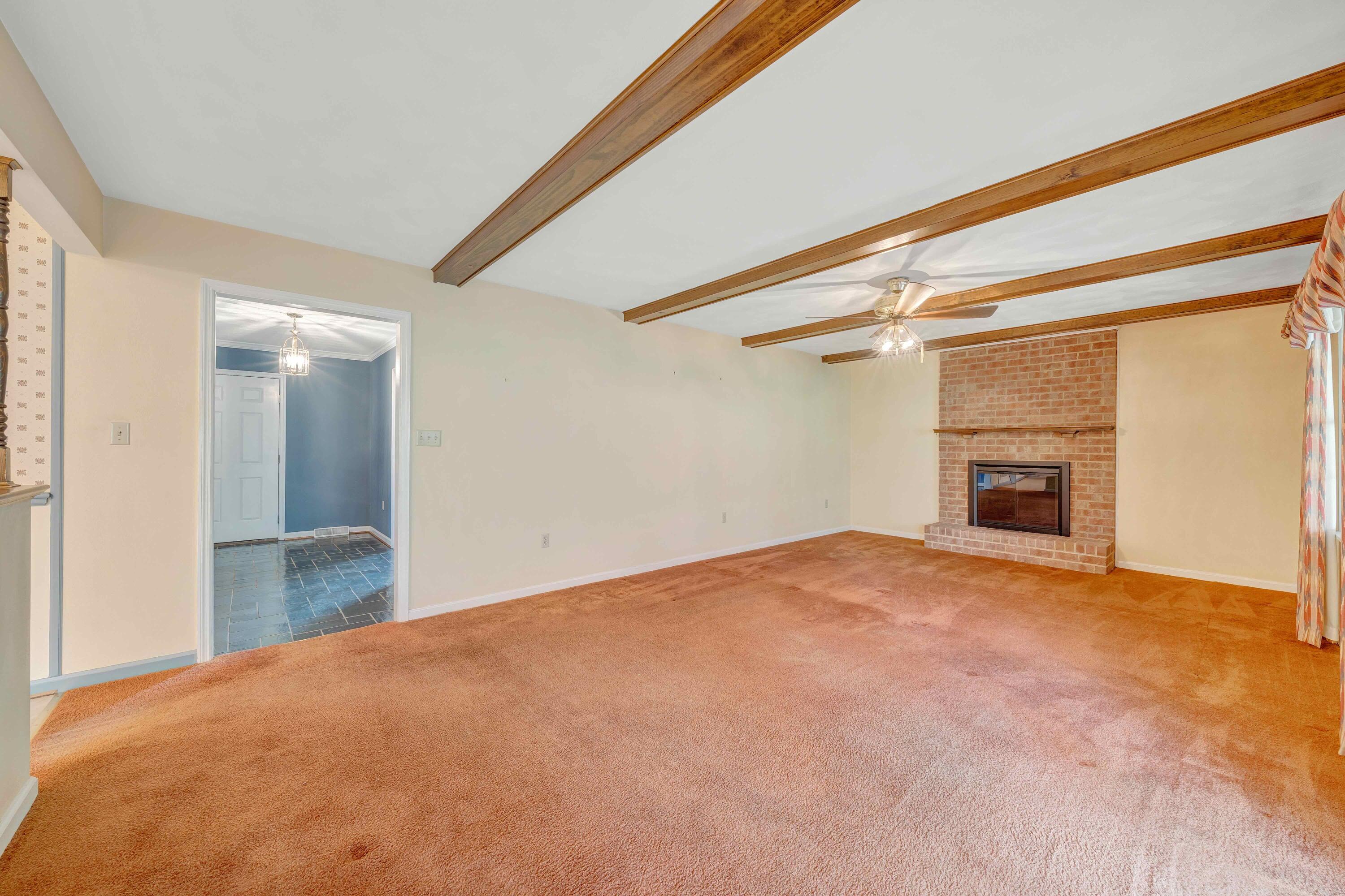 7173 Hollyberry RD SW