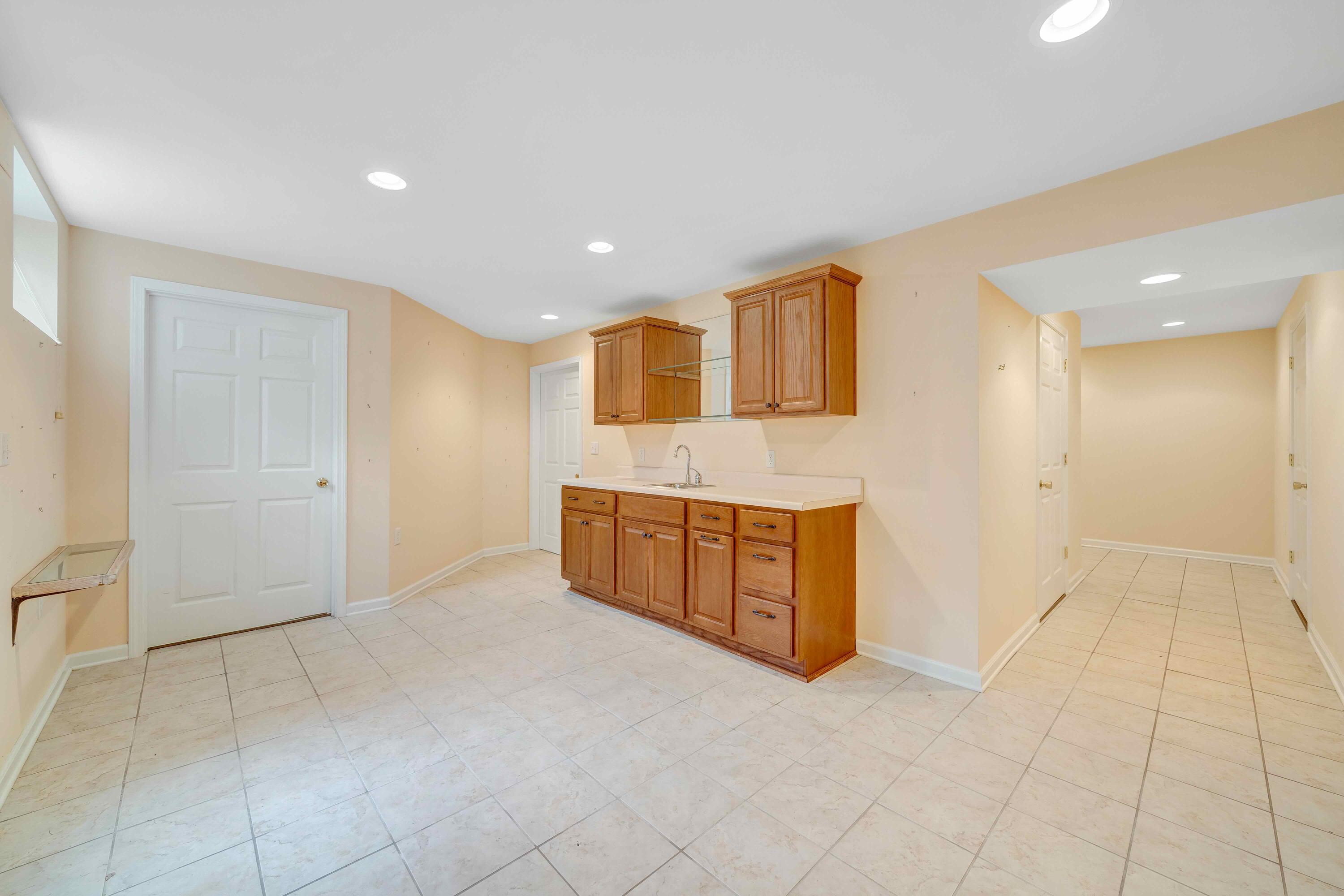 7173 Hollyberry RD SW