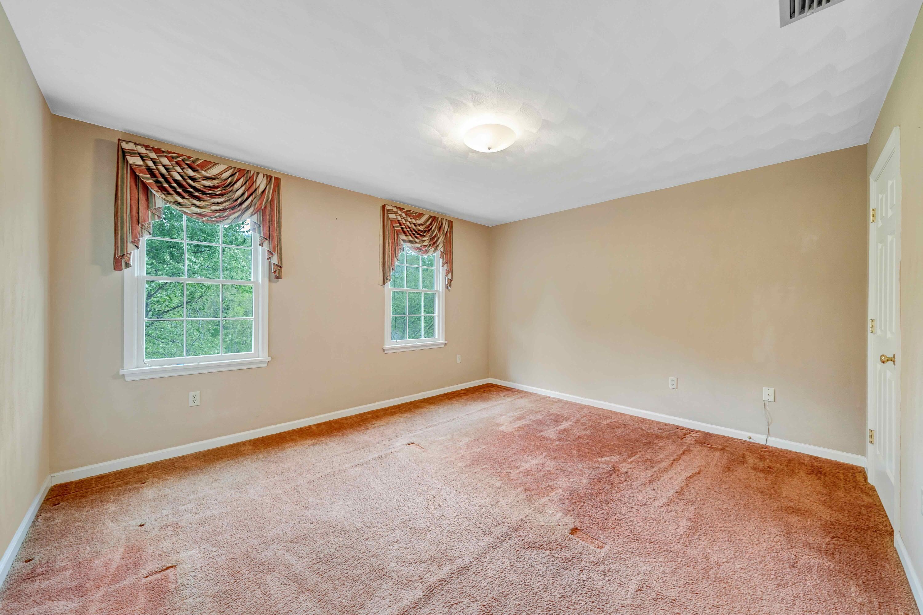 7173 Hollyberry RD SW