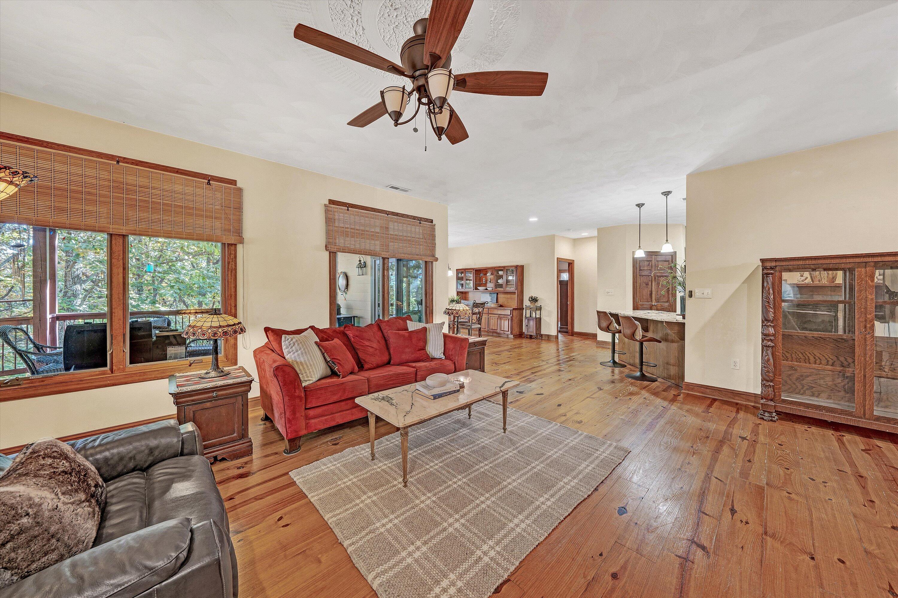 30 Boulder Point DR