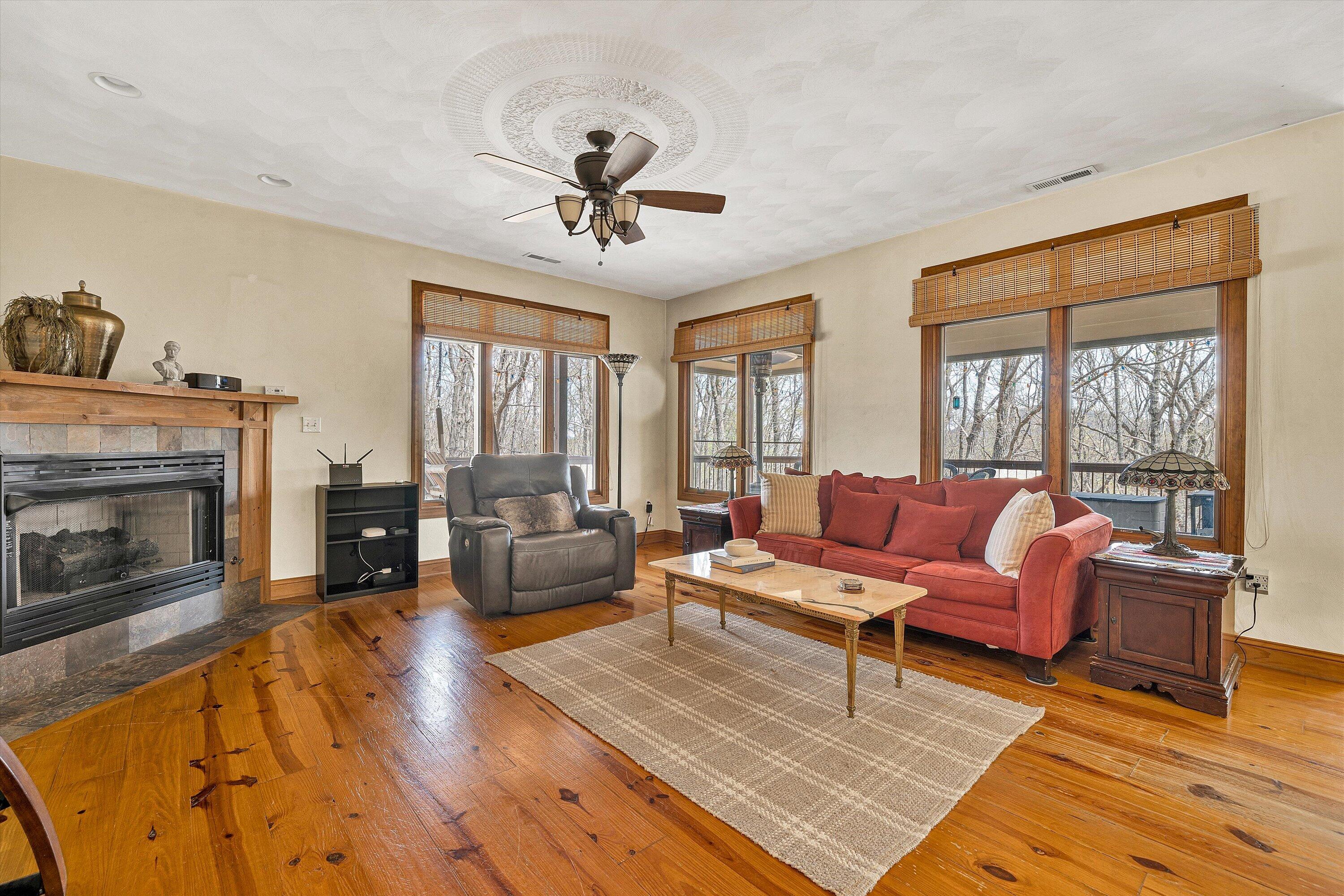 30 Boulder Point DR
