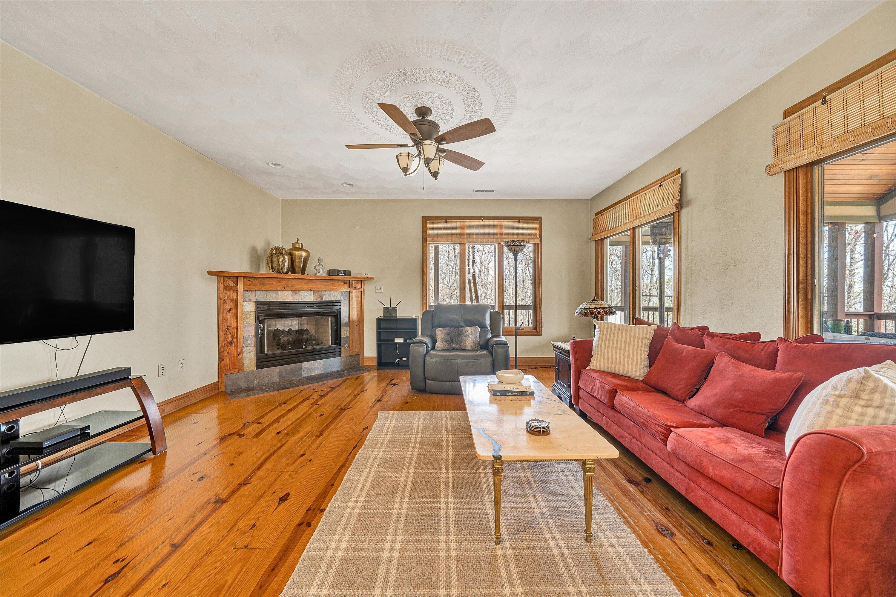 30 Boulder Point DR