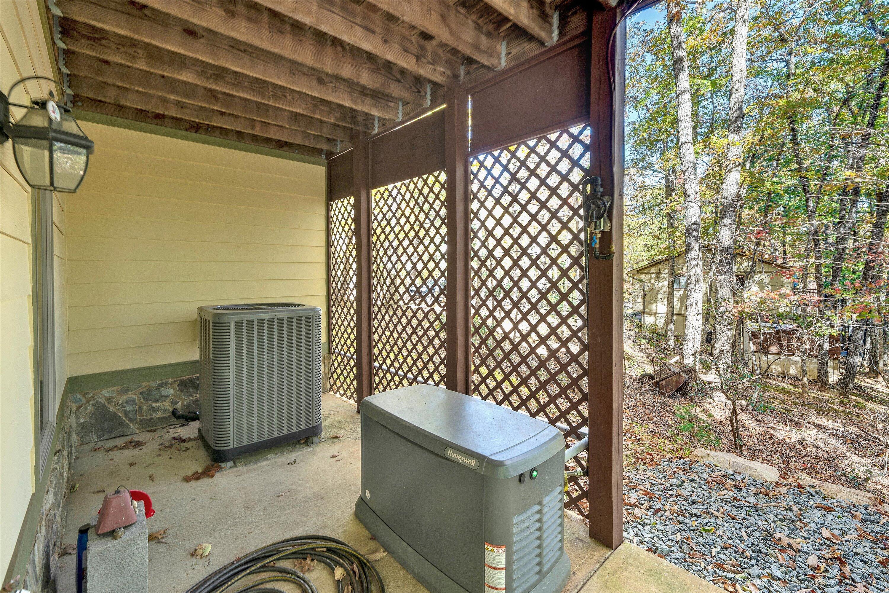 30 Boulder Point DR