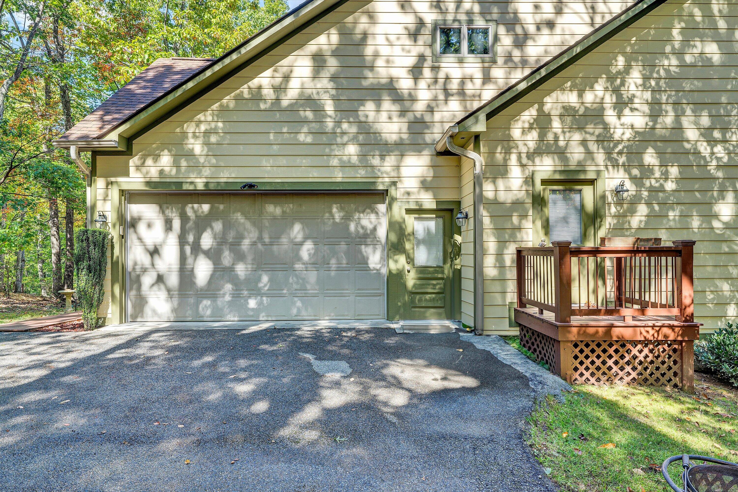 30 Boulder Point DR