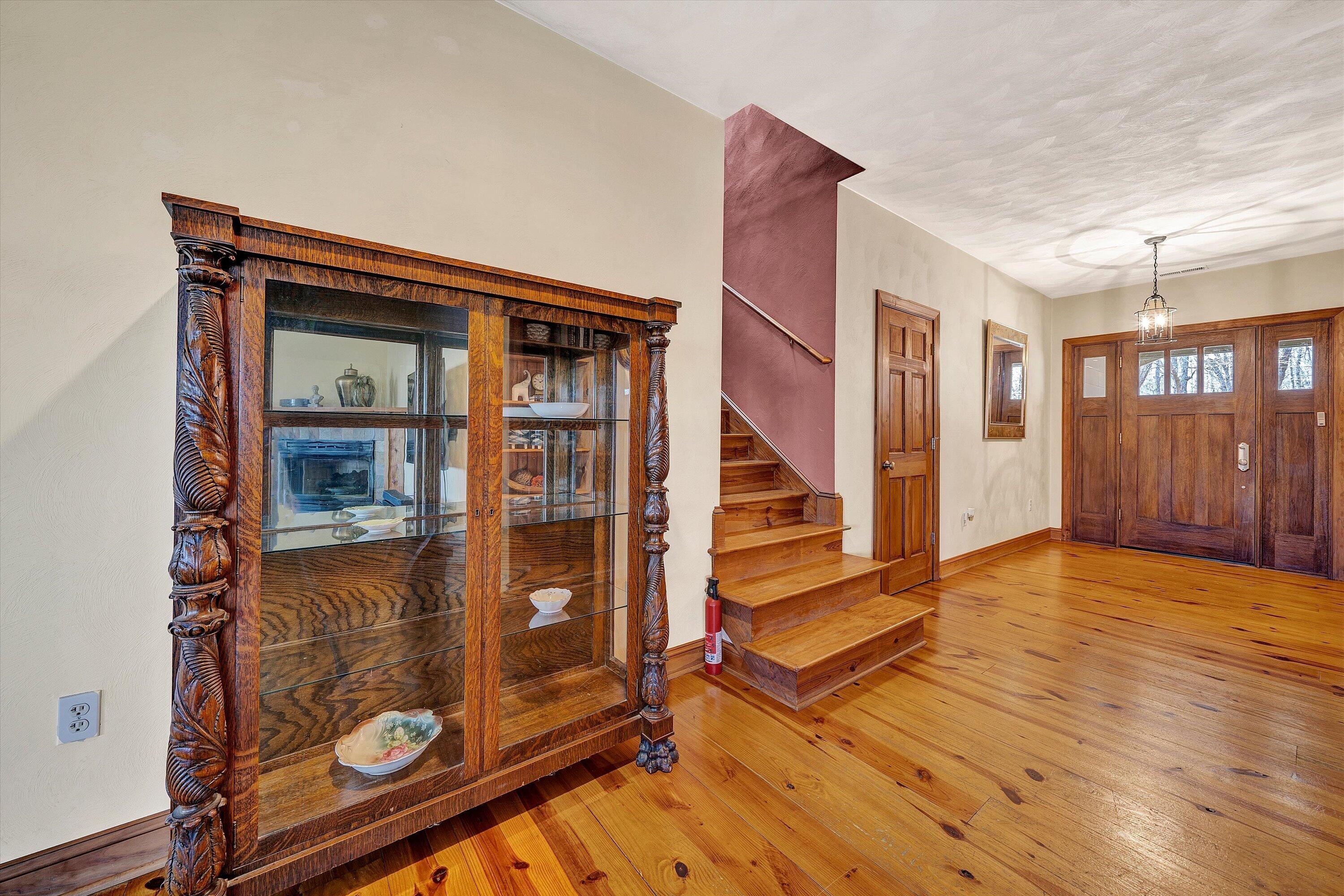 30 Boulder Point DR