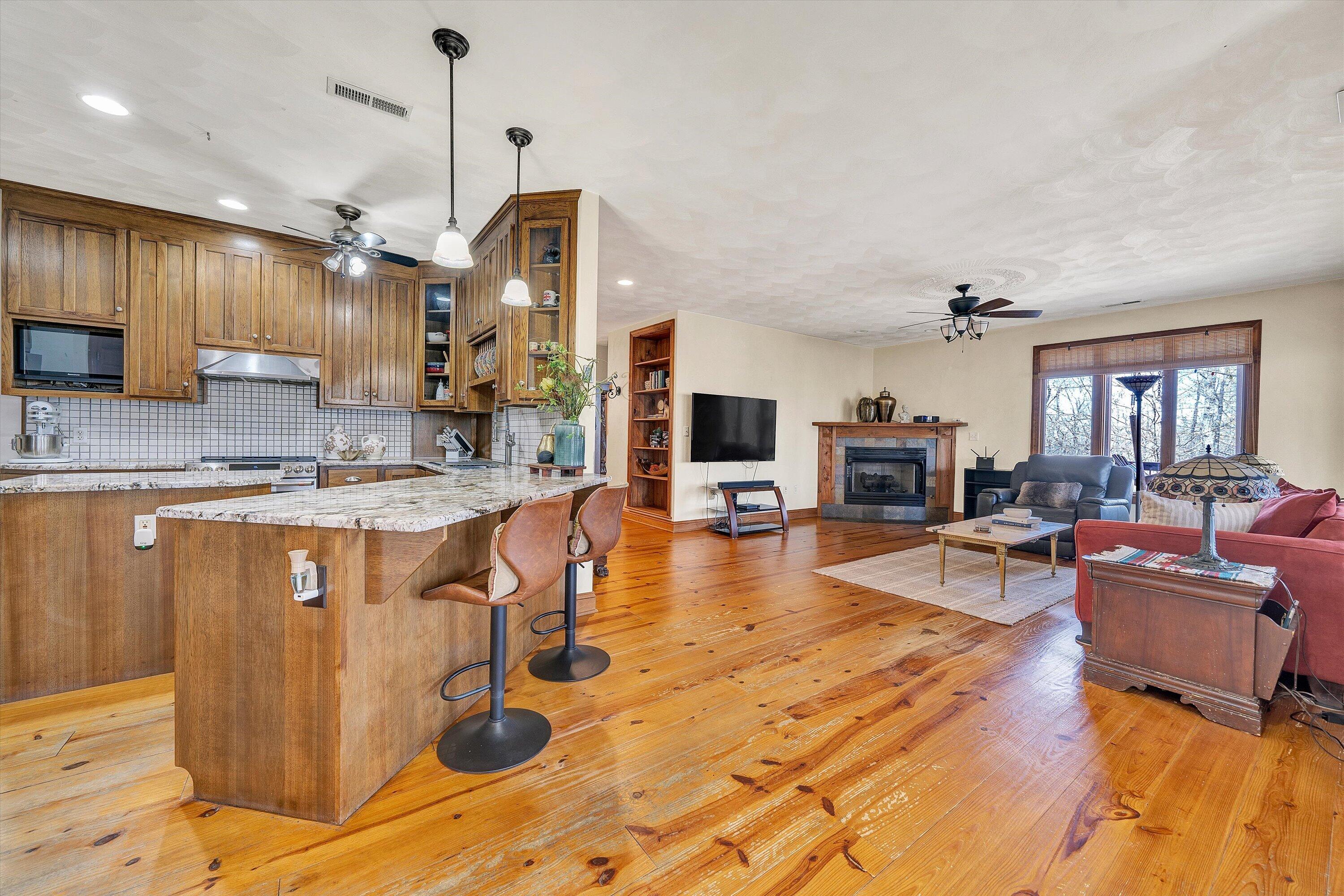 30 Boulder Point DR