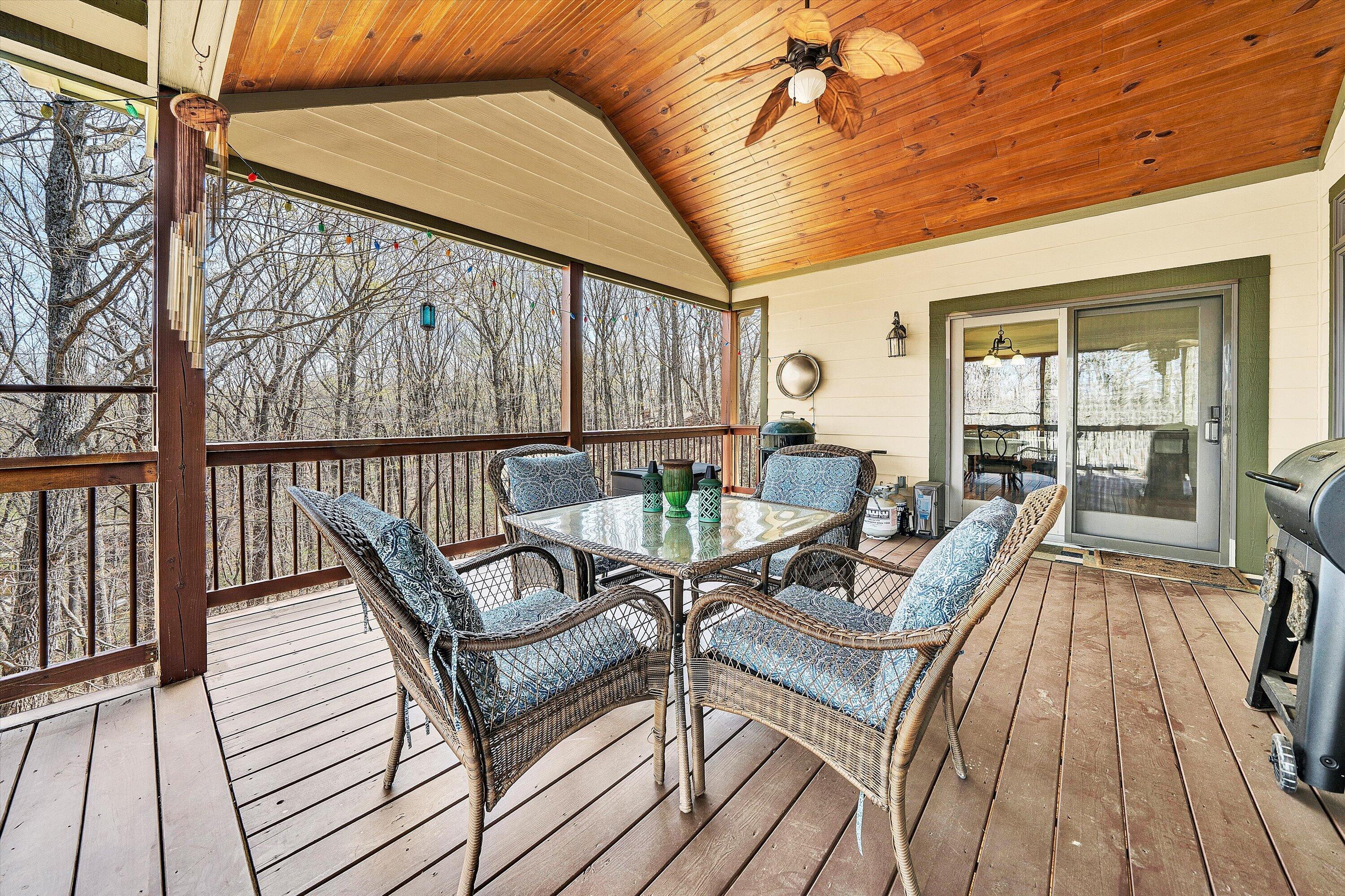 30 Boulder Point DR