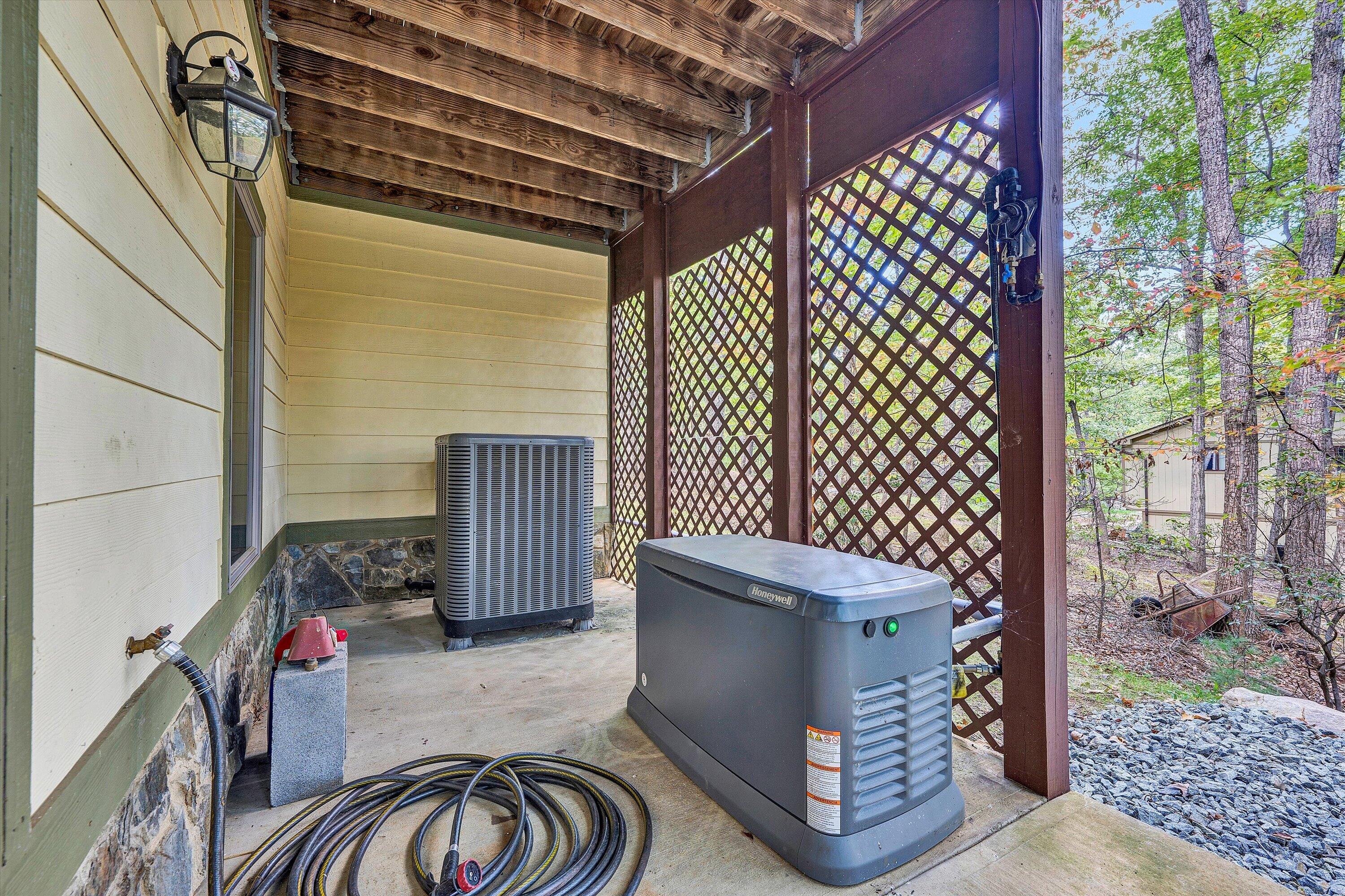 30 Boulder Point DR