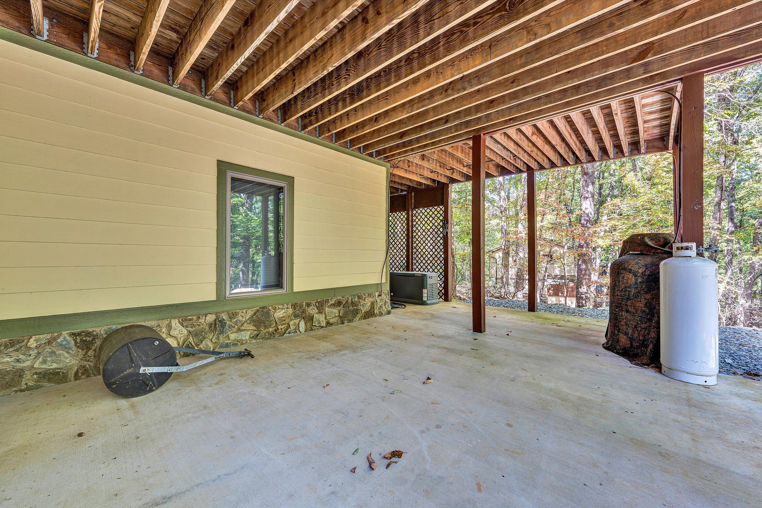 30 Boulder Point DR