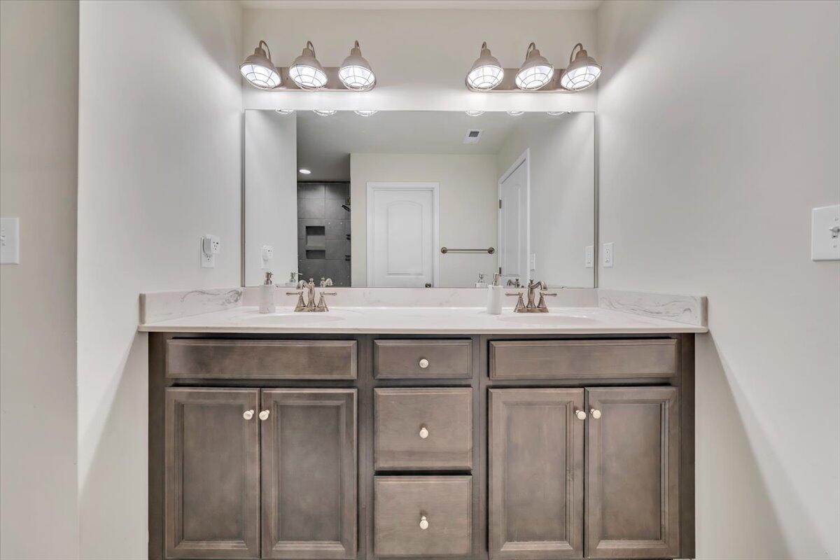 4936 Warrior DR