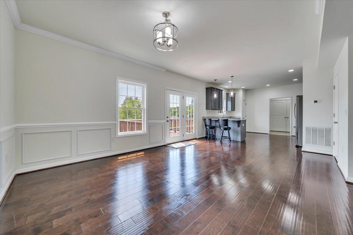 4936 Warrior DR