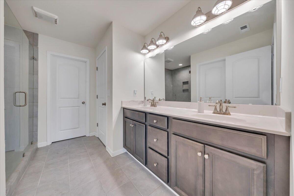 4936 Warrior DR
