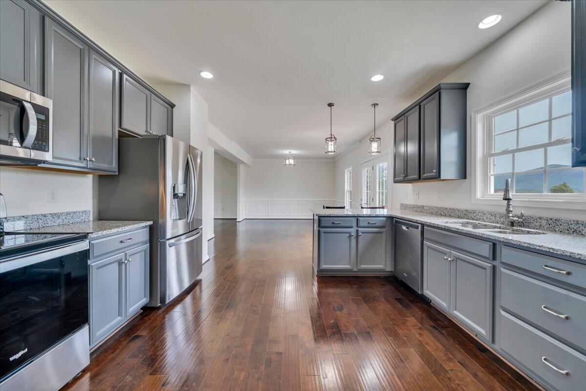 4936 Warrior DR