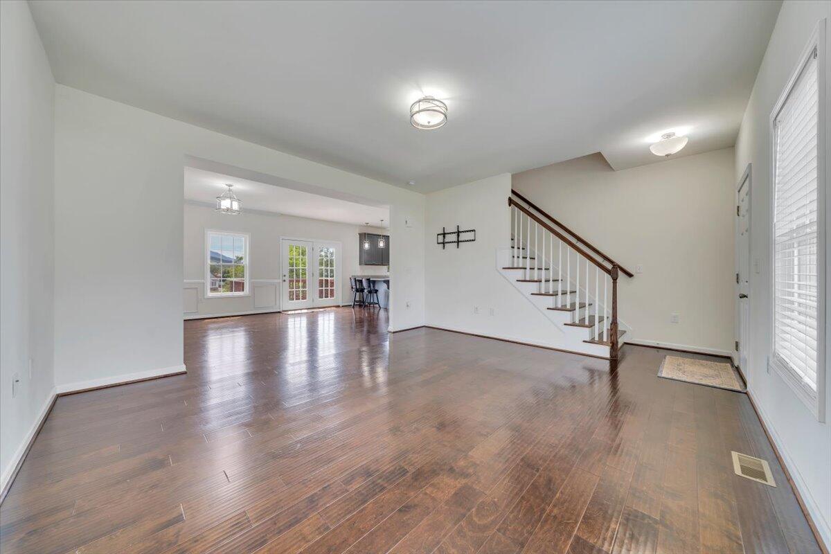 4936 Warrior DR