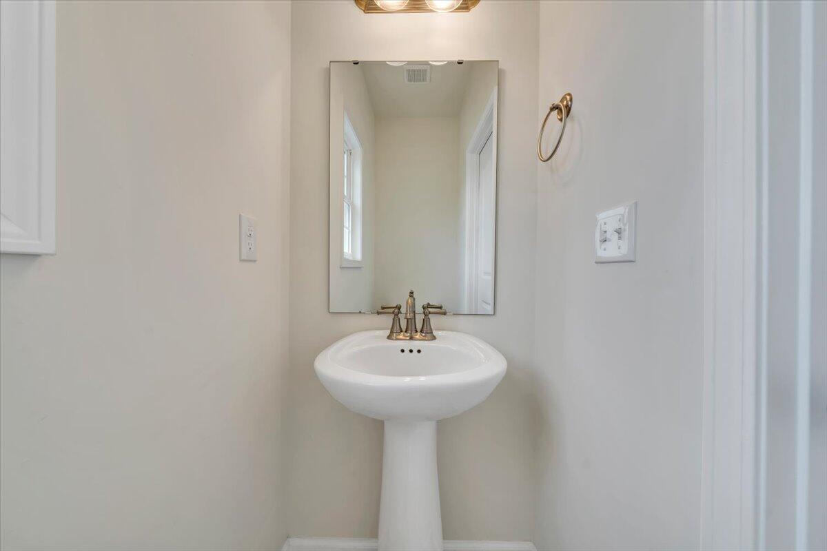 4936 Warrior DR