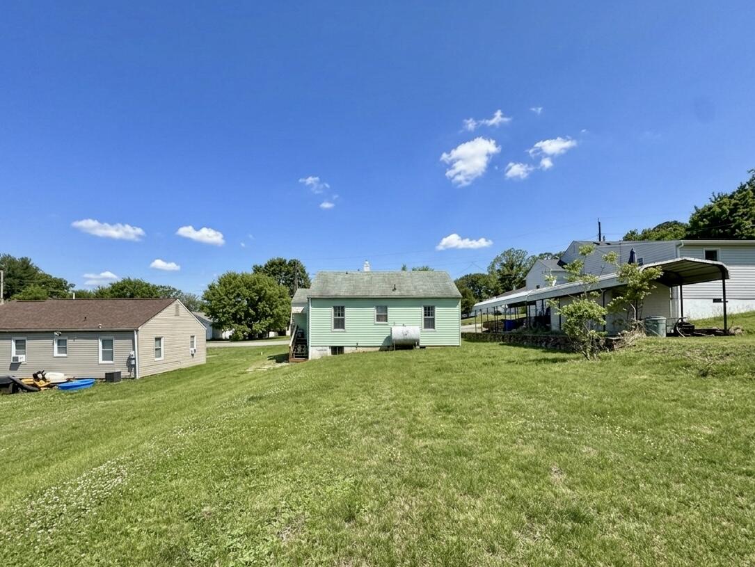 1411 Graybill RD NW